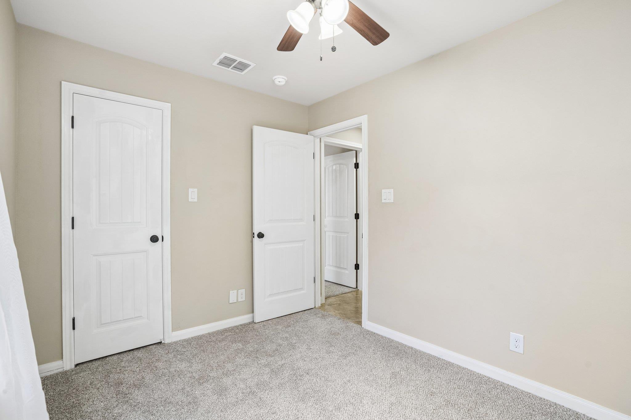 1427 Bonnyview Dr Property Photo 16