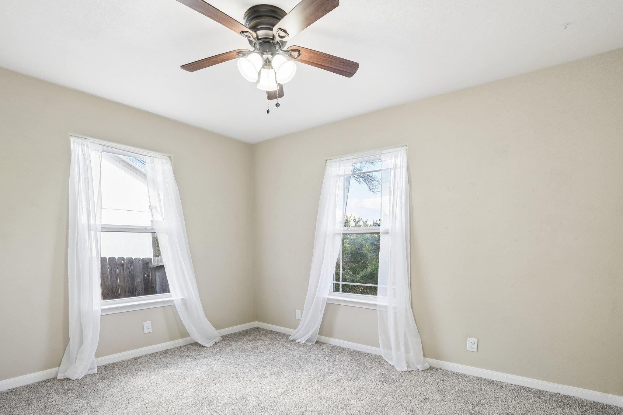 1427 Bonnyview Dr Property Photo 18