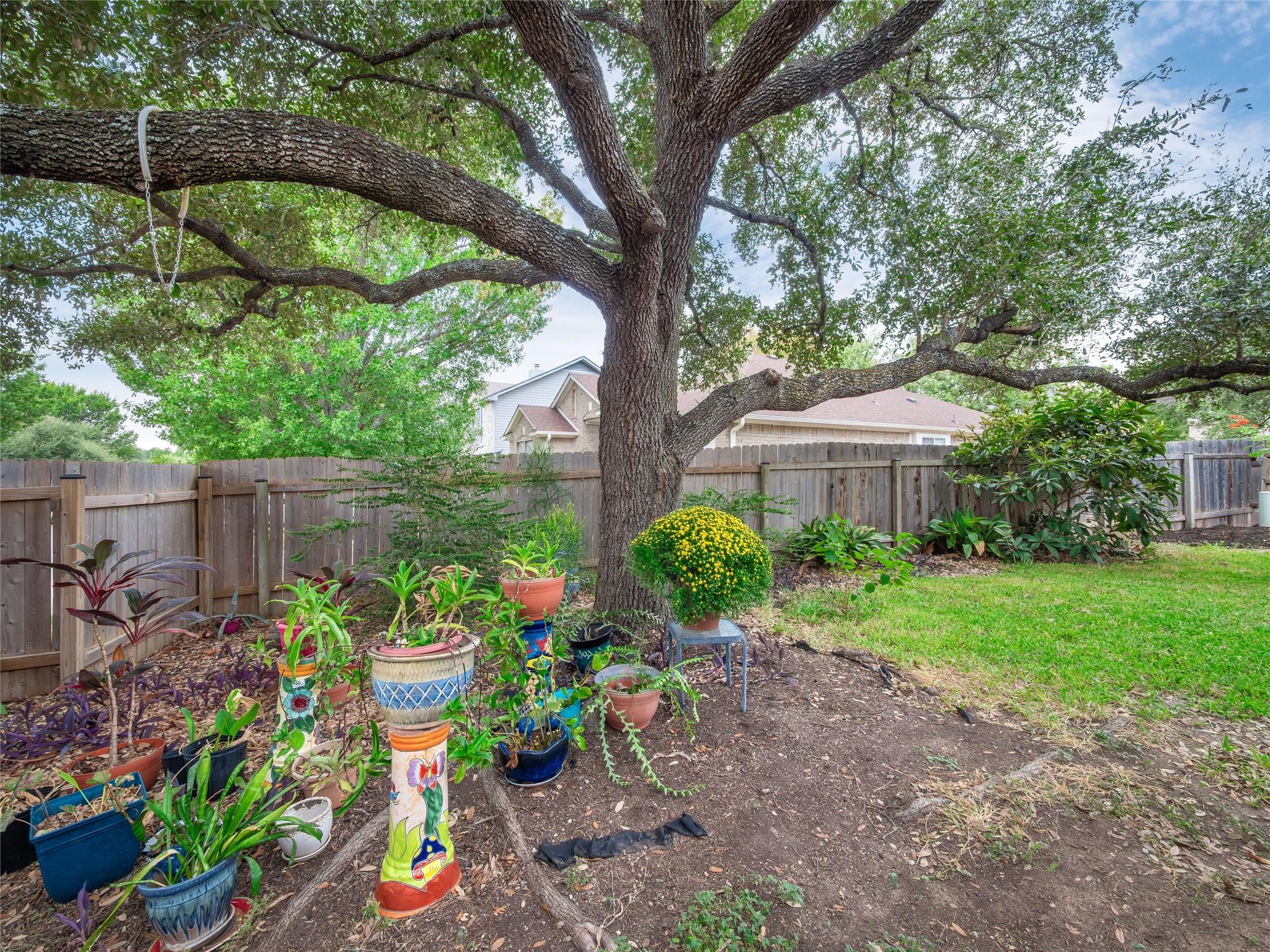 2510 Eastwood Ln Property Photo 29
