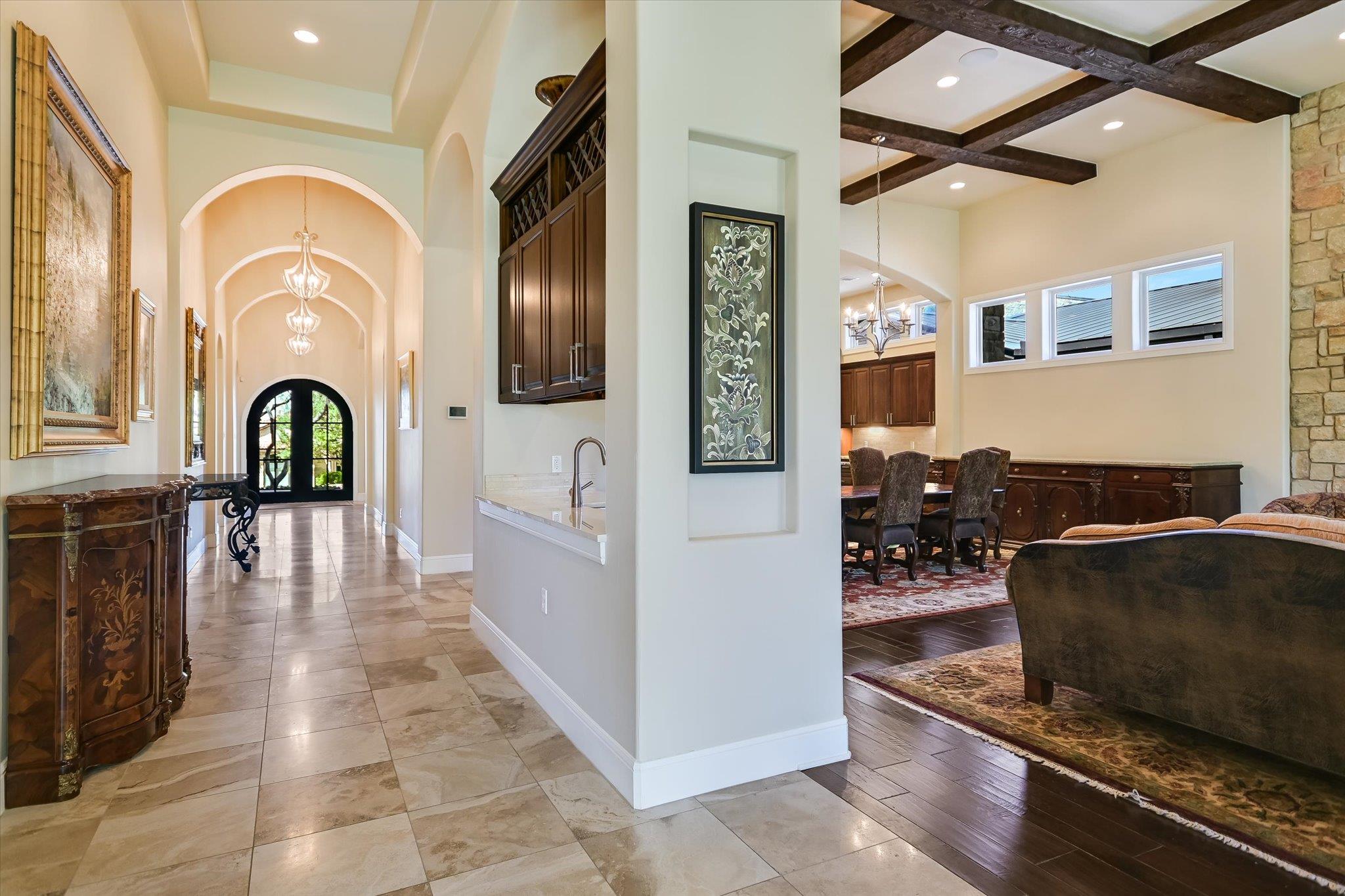 8225 Carranzo Dr Property Photo 3