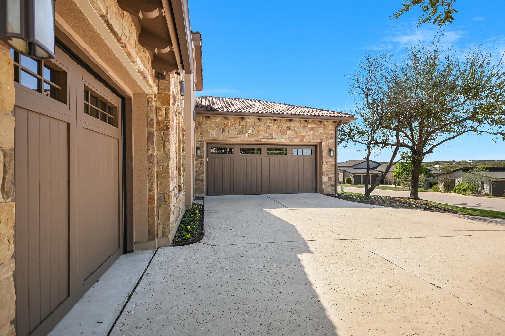 8225 Carranzo Dr Property Photo 28