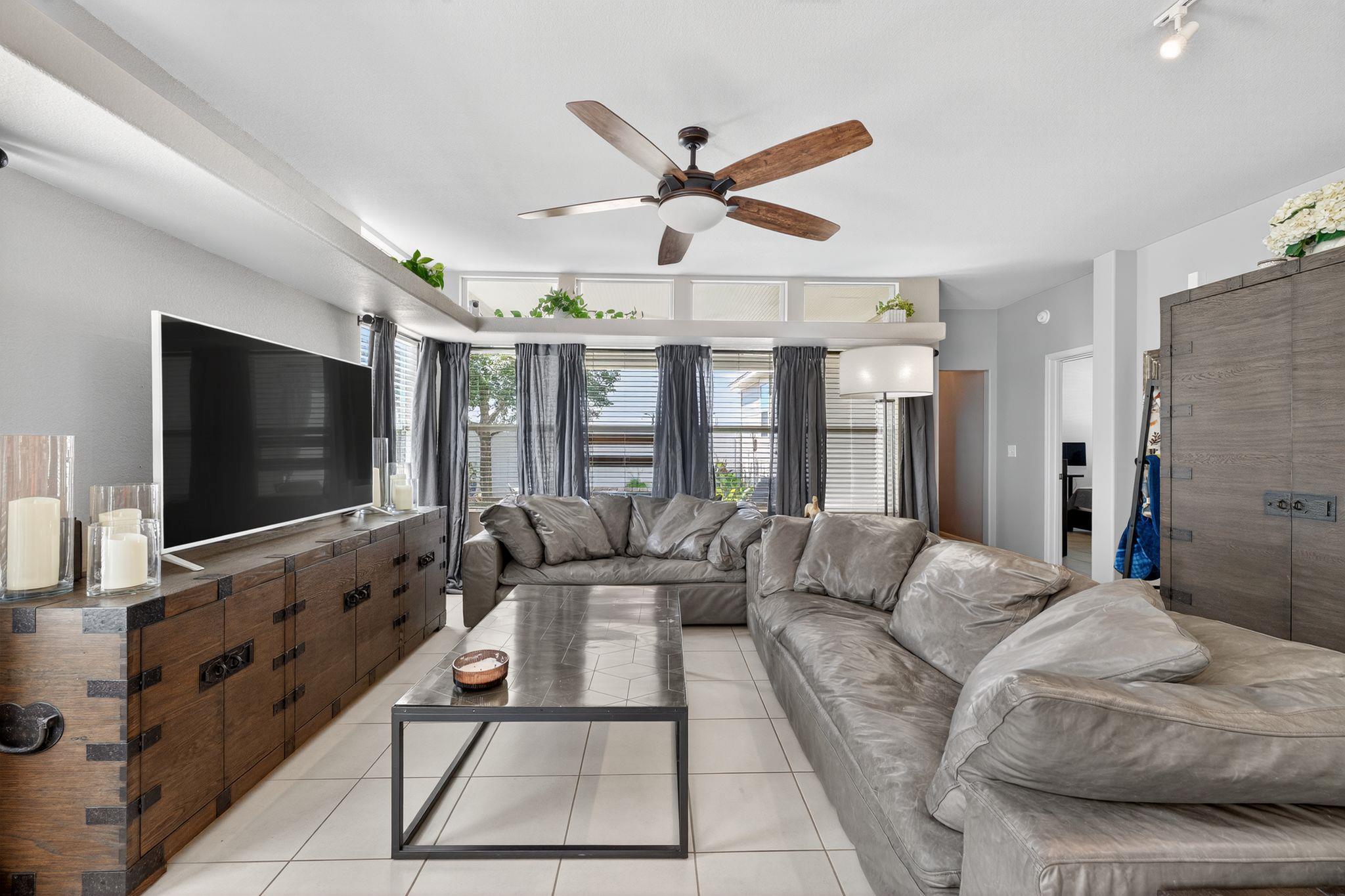 329 Newberry Trl Property Photo 3