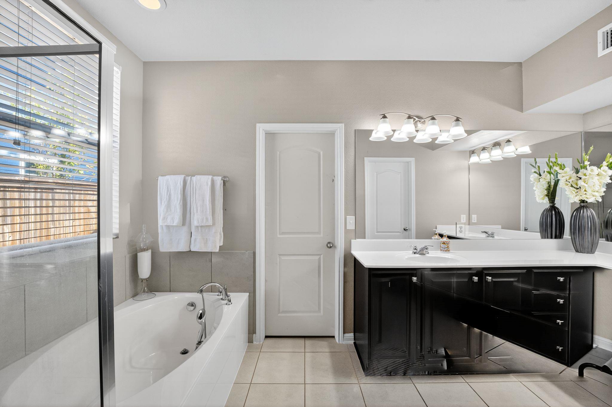 329 Newberry Trl Property Photo 18