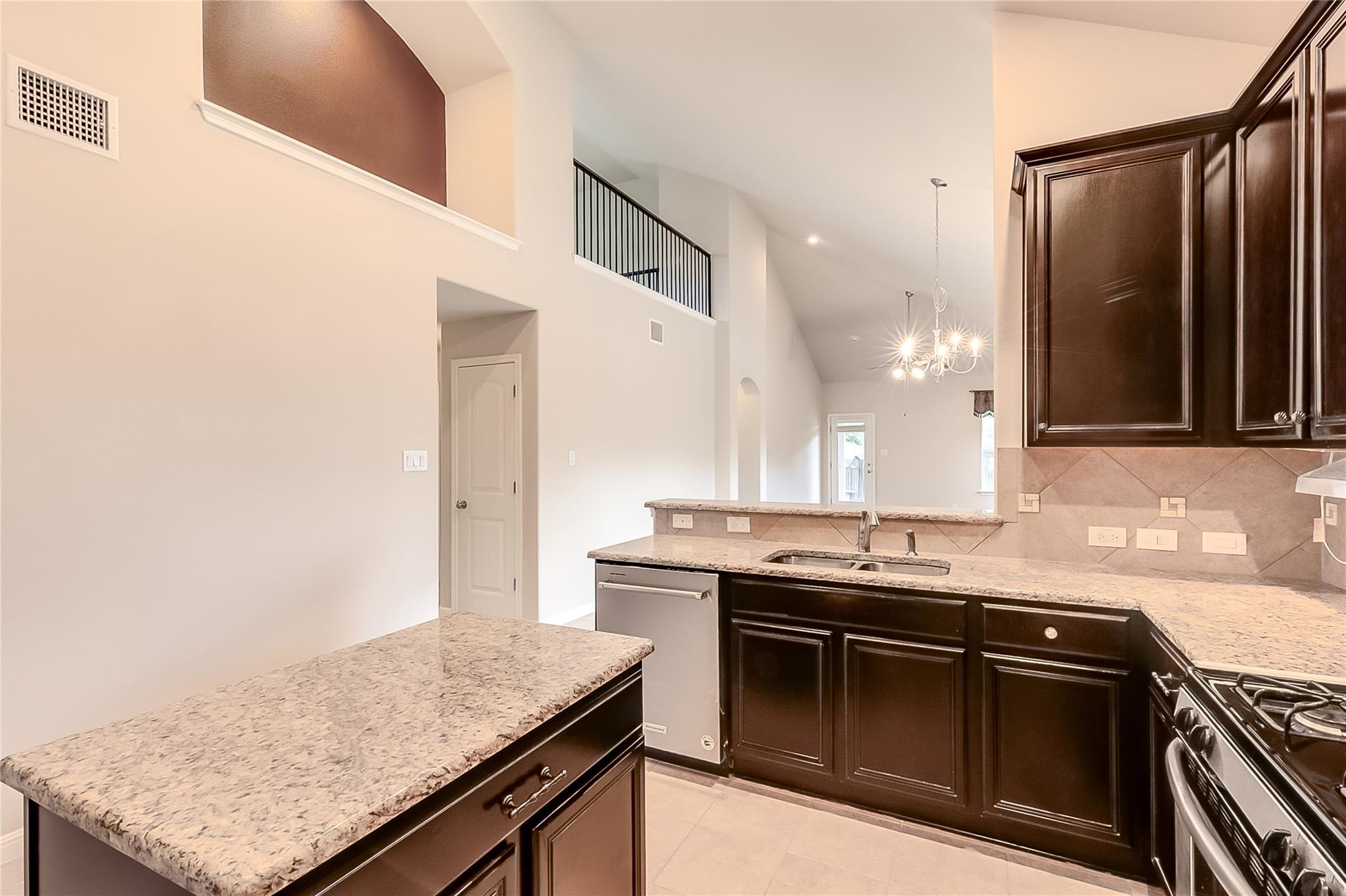 11101 Wyola Bnd Property Photo 14