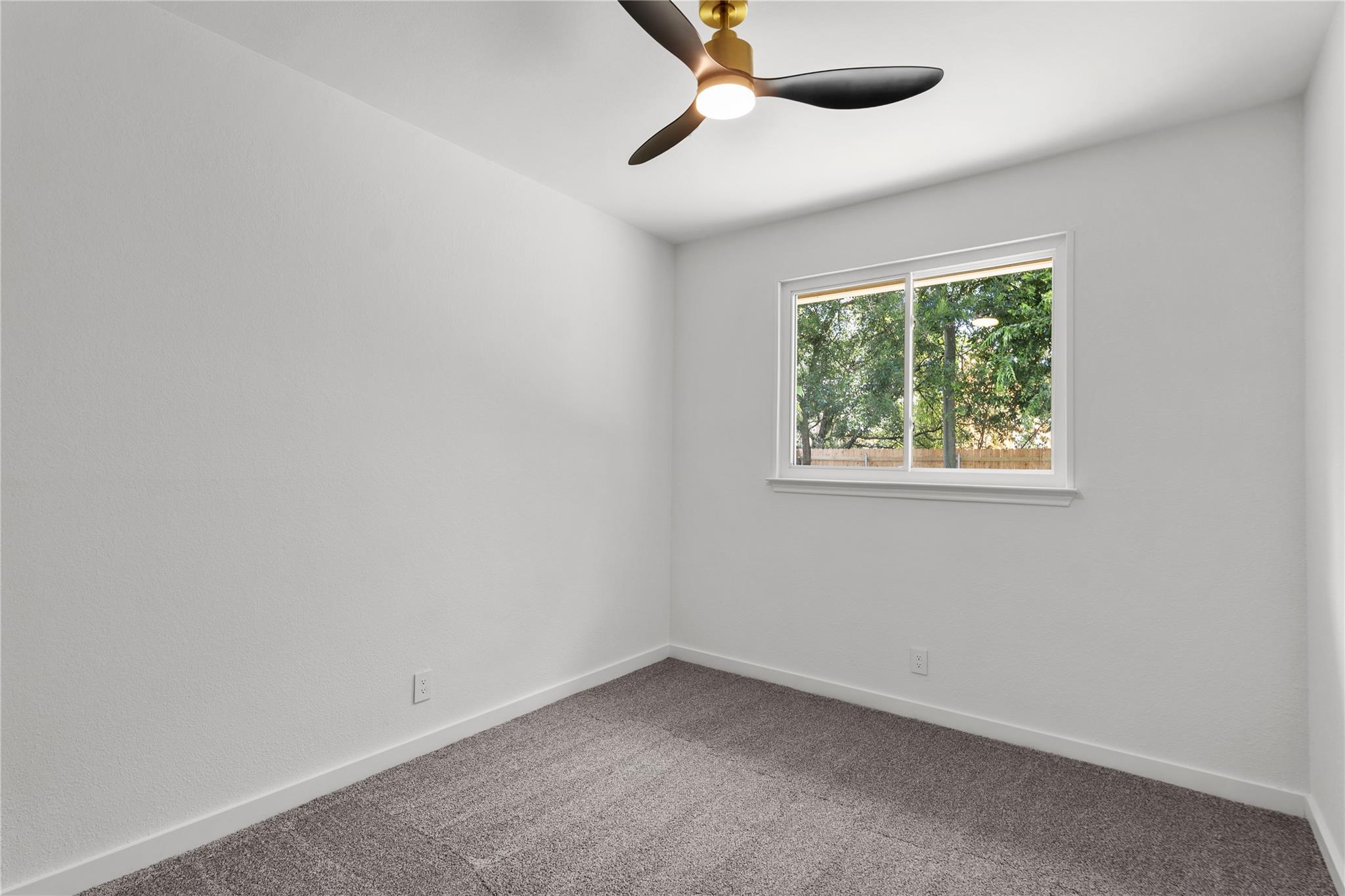 8924 Black Oak St Property Photo 15