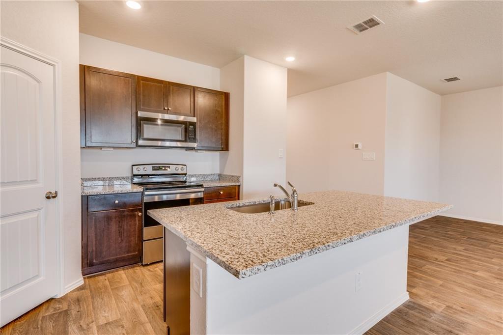 821 Indigo Way Property Photo 7
