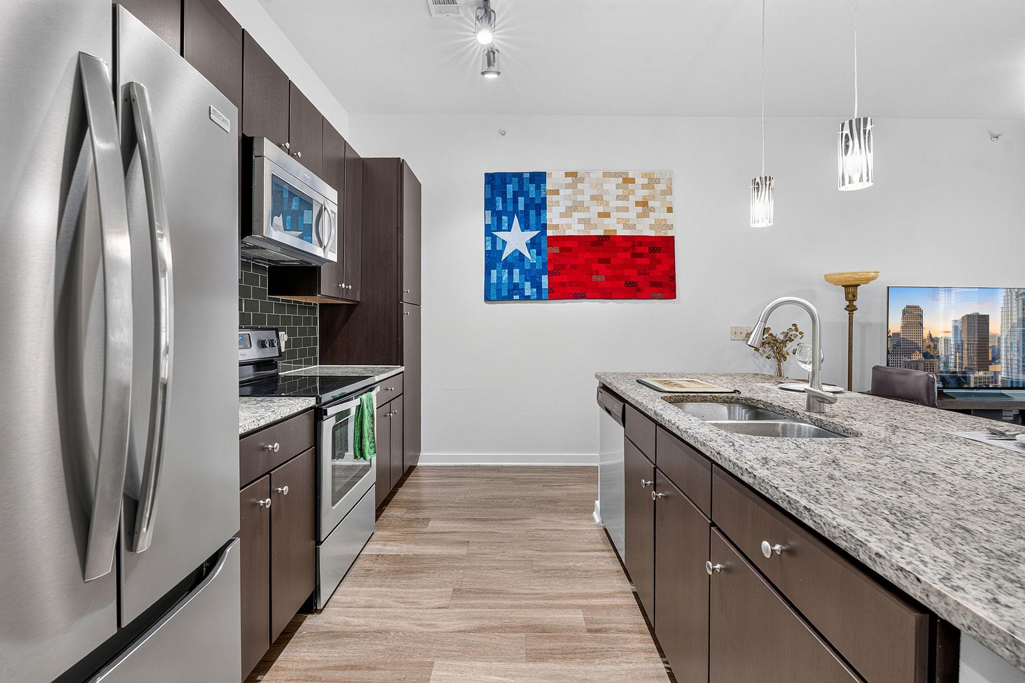 1900 Barton Springs Rd #2047 Property Photo 6