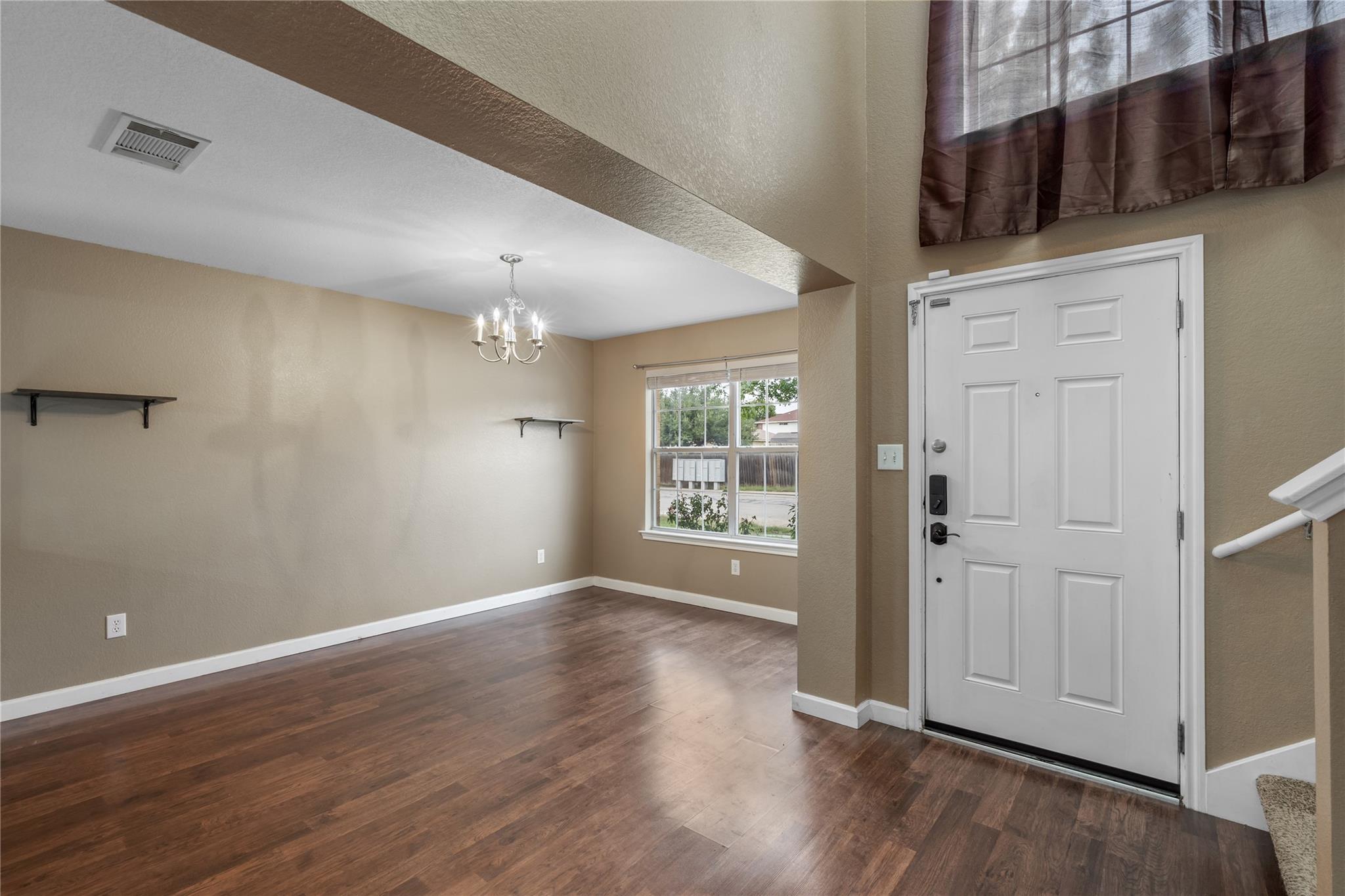 2609 Jason Dr Property Photo 2