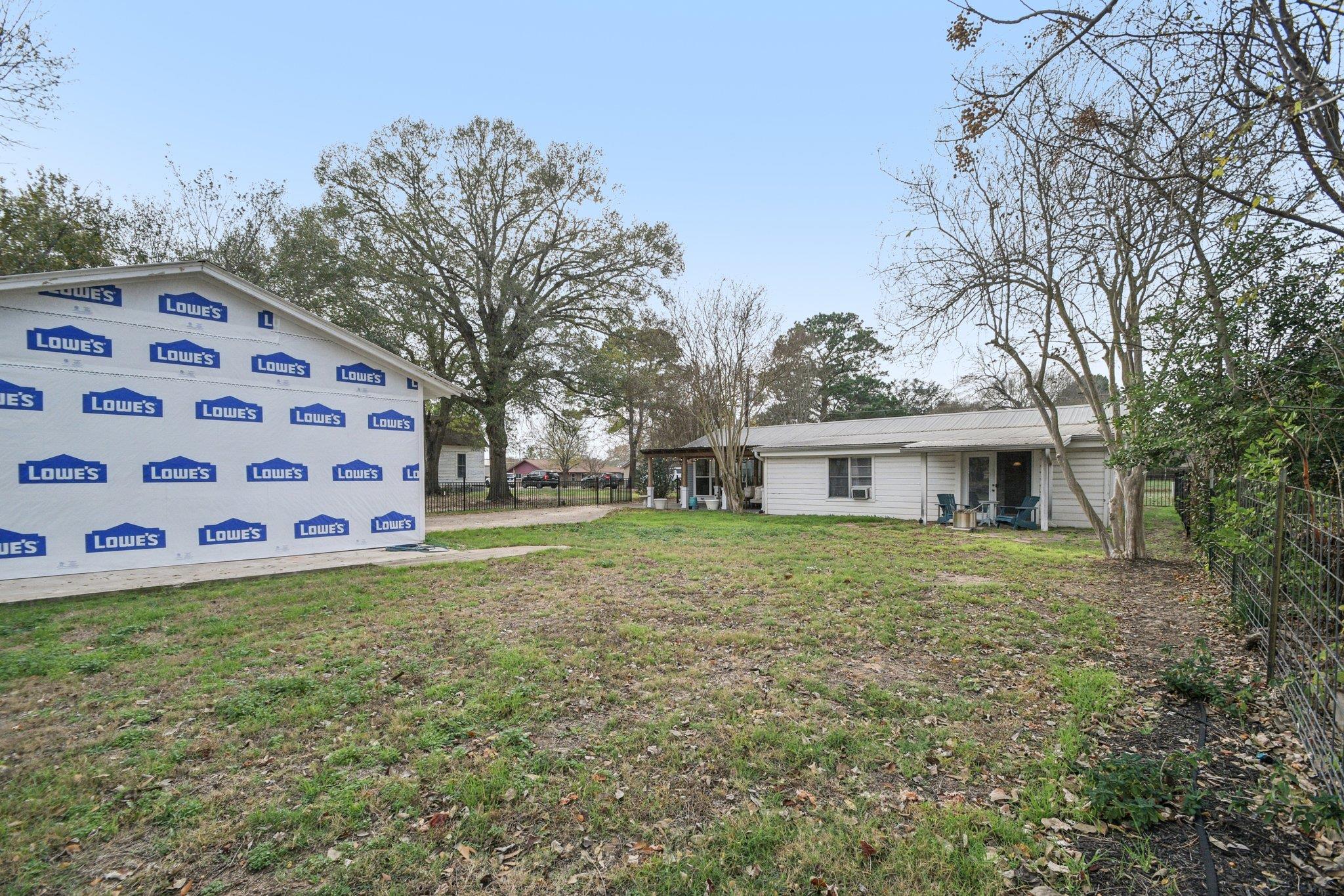 902 Turney St Property Photo 27