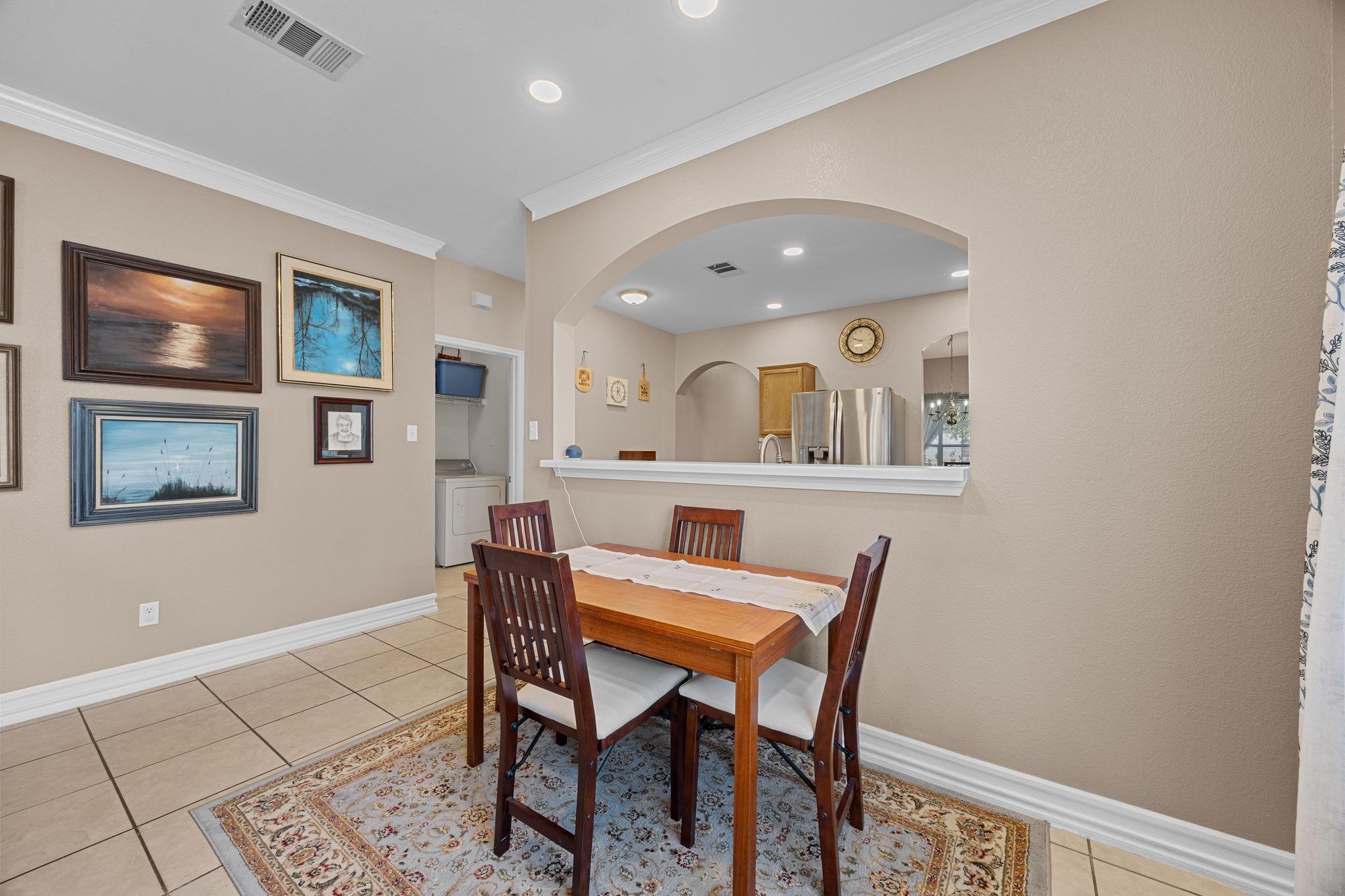 810 Estancia Way Property Photo 10