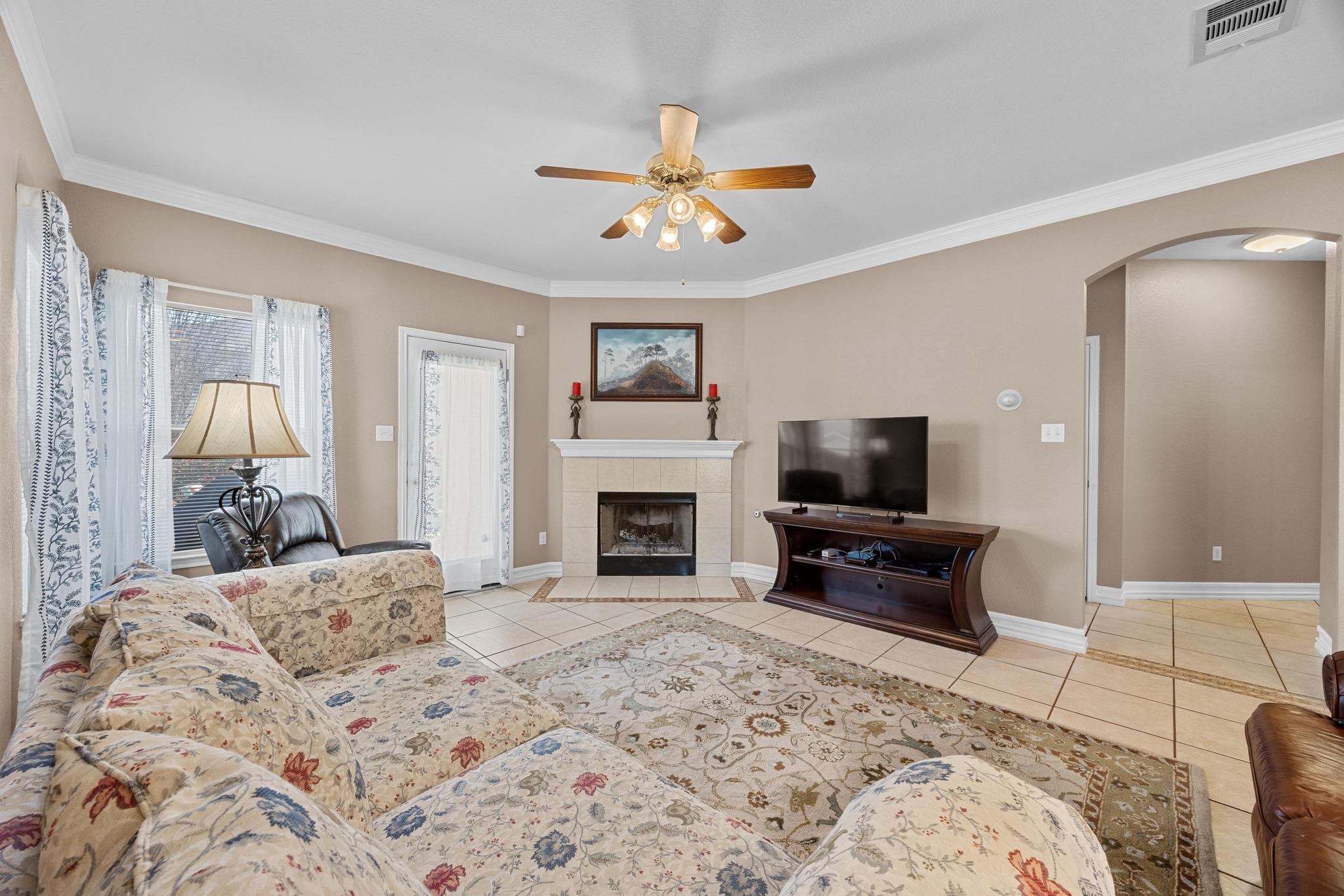 810 Estancia Way Property Photo 14