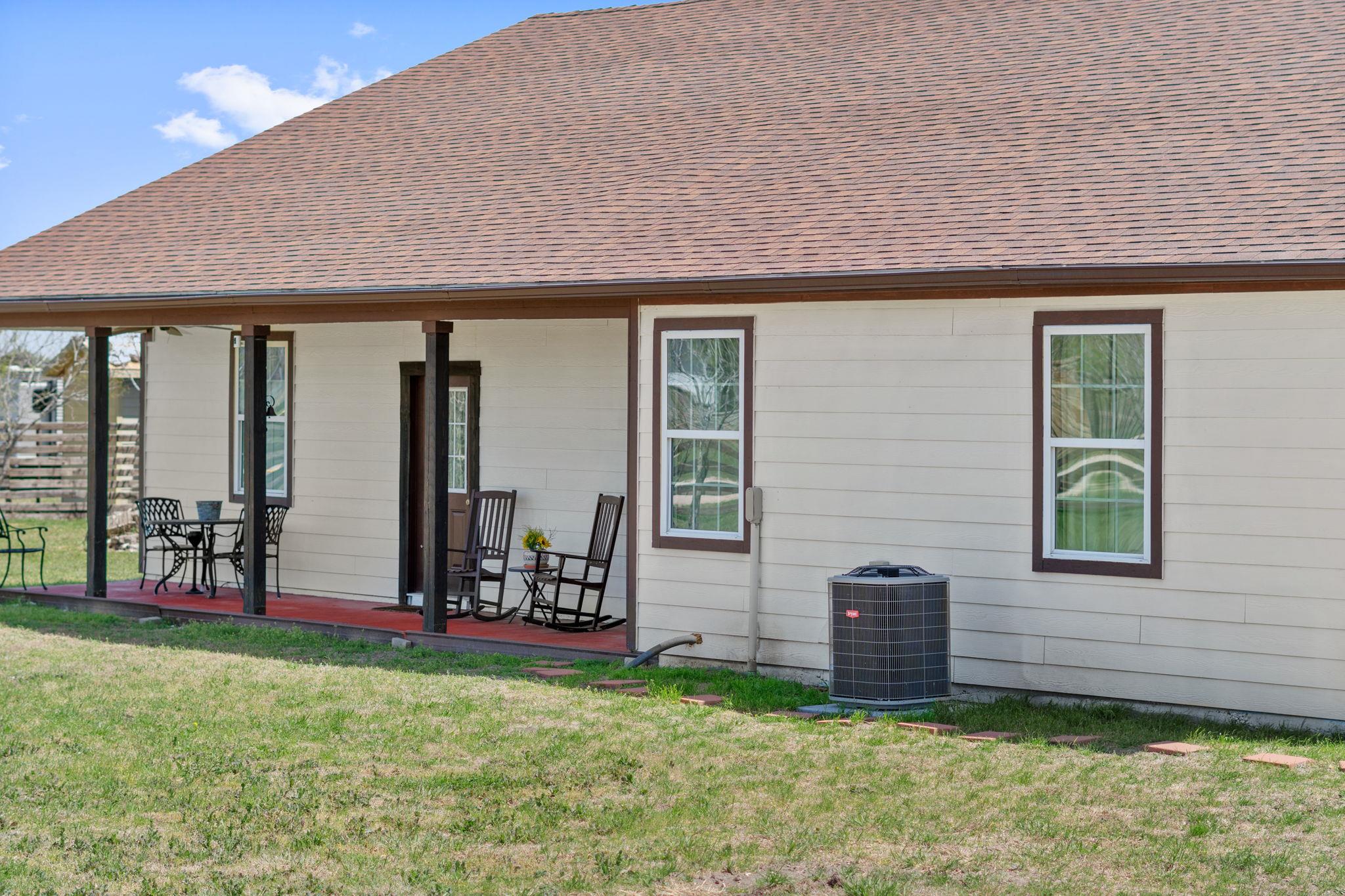 8034207 Property Photo 4