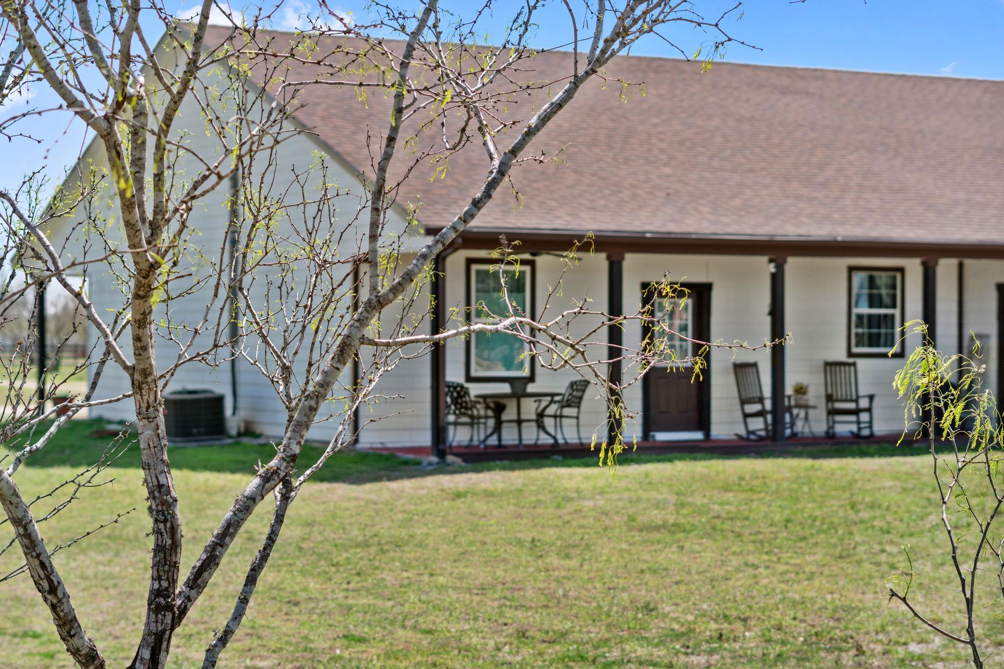 8034207 Property Photo 5