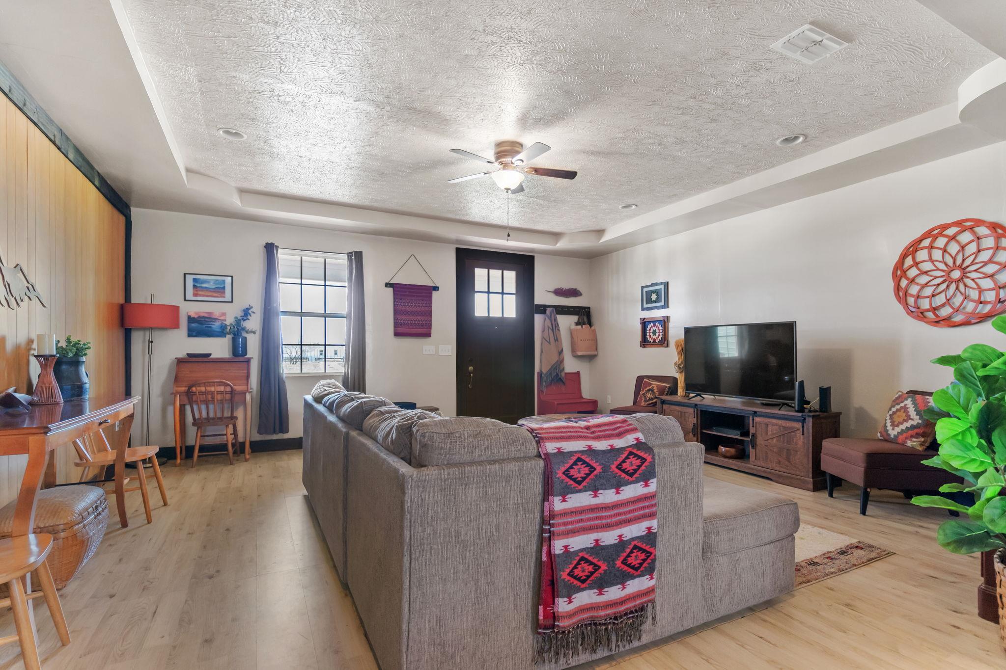 8034207 Property Photo 11