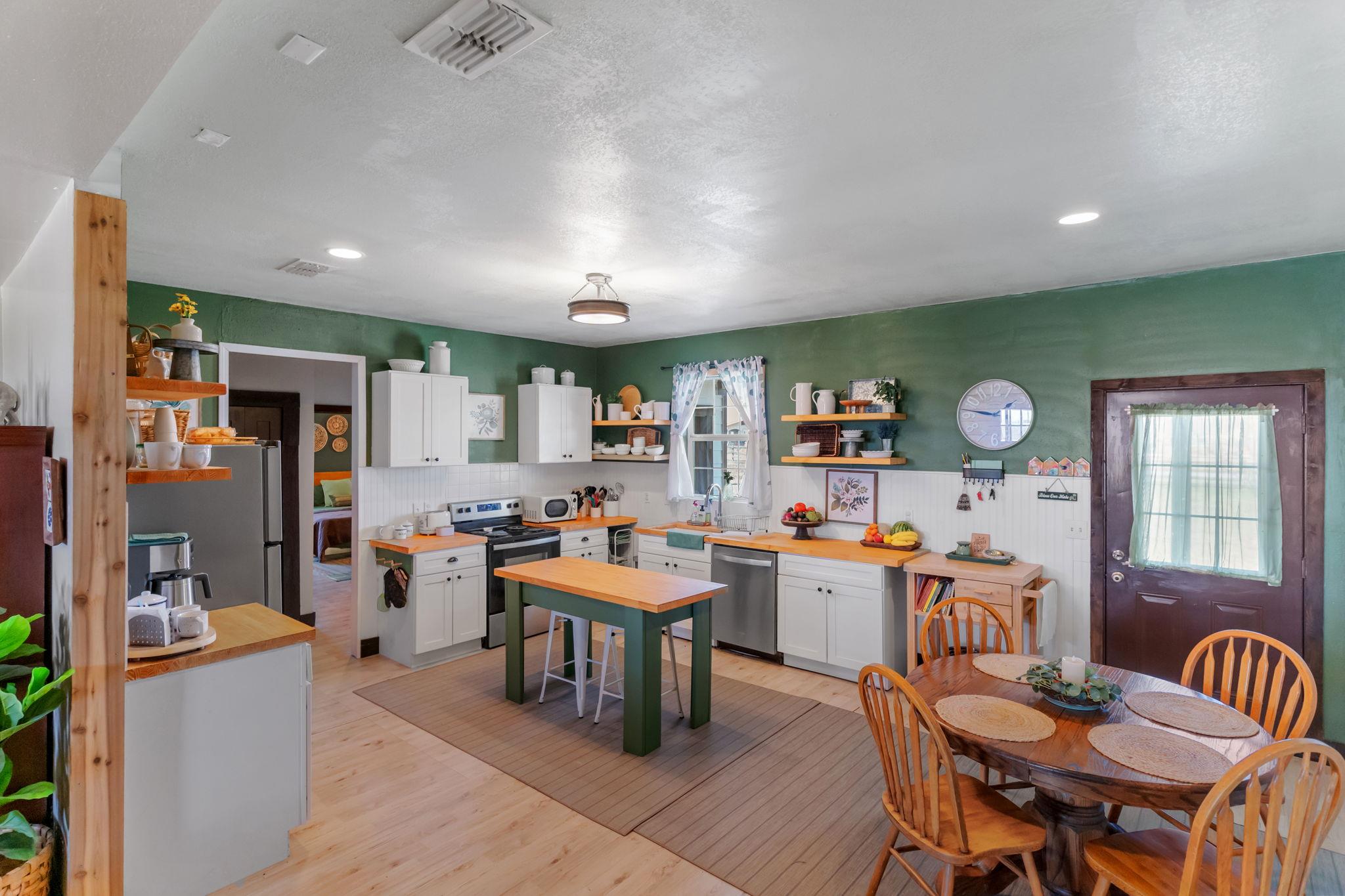 8034207 Property Photo 13