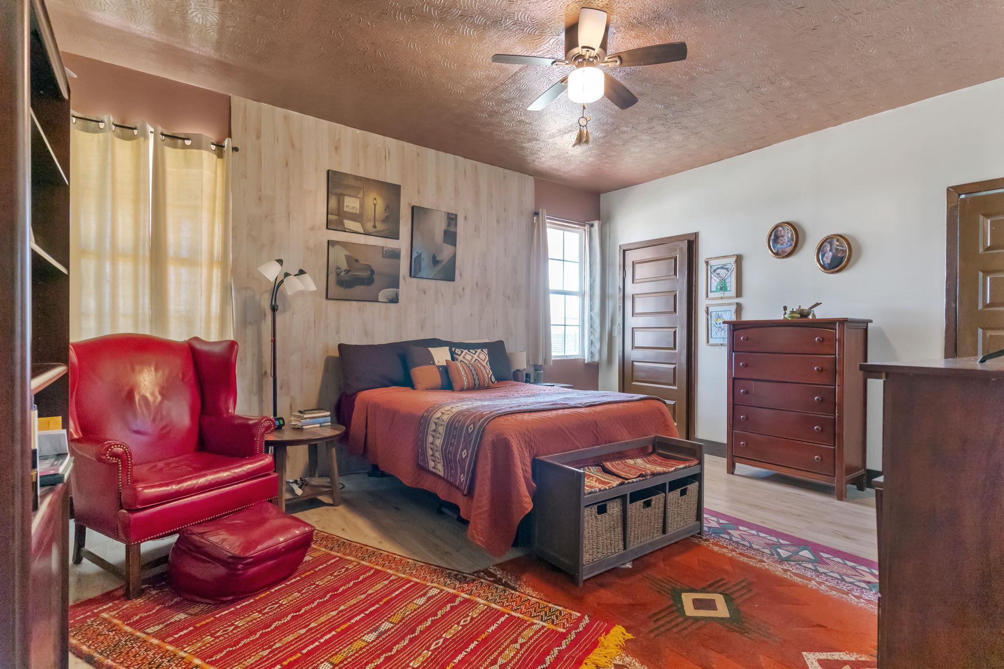 8034207 Property Photo 24