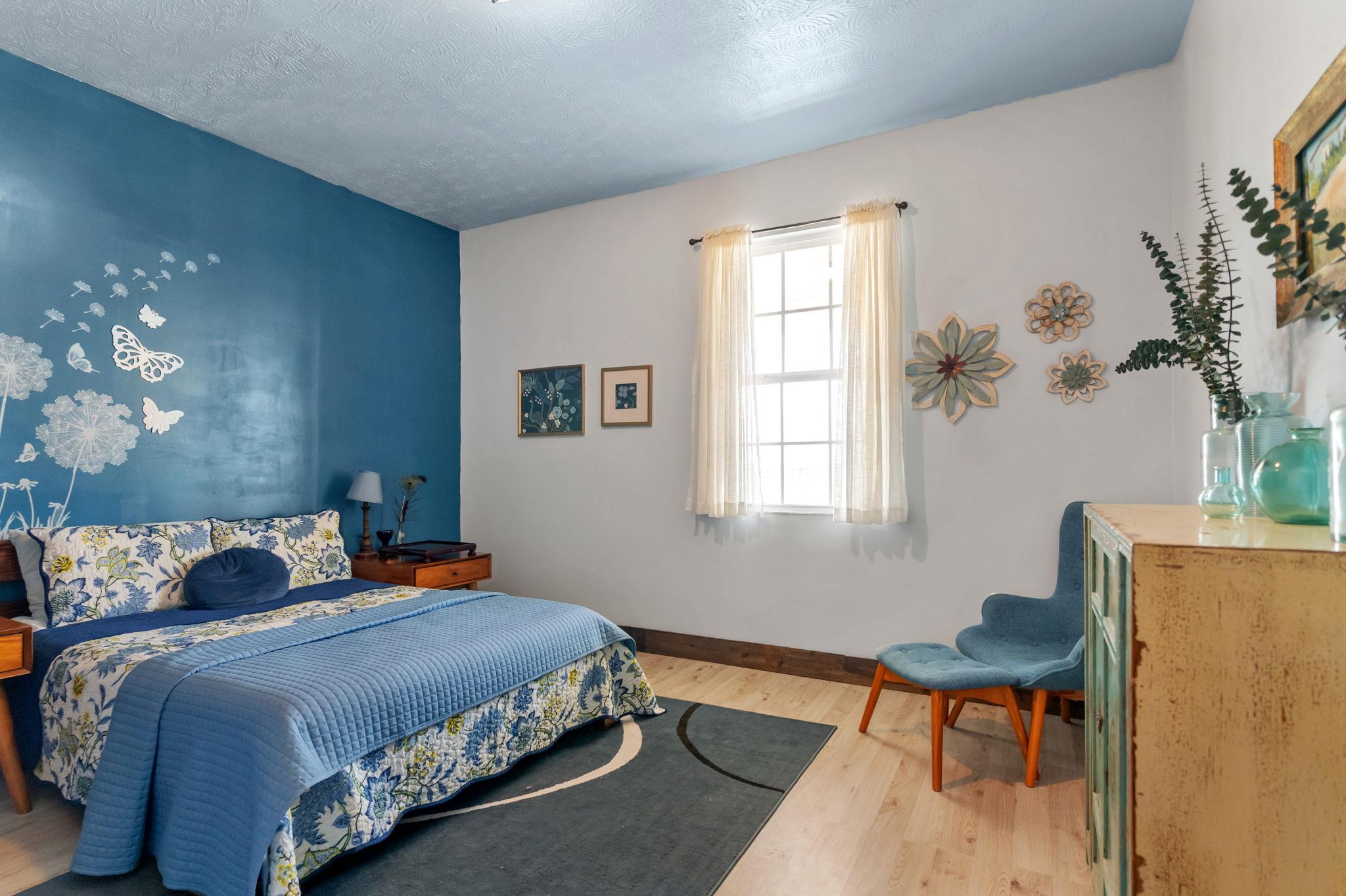 8034207 Property Photo 29