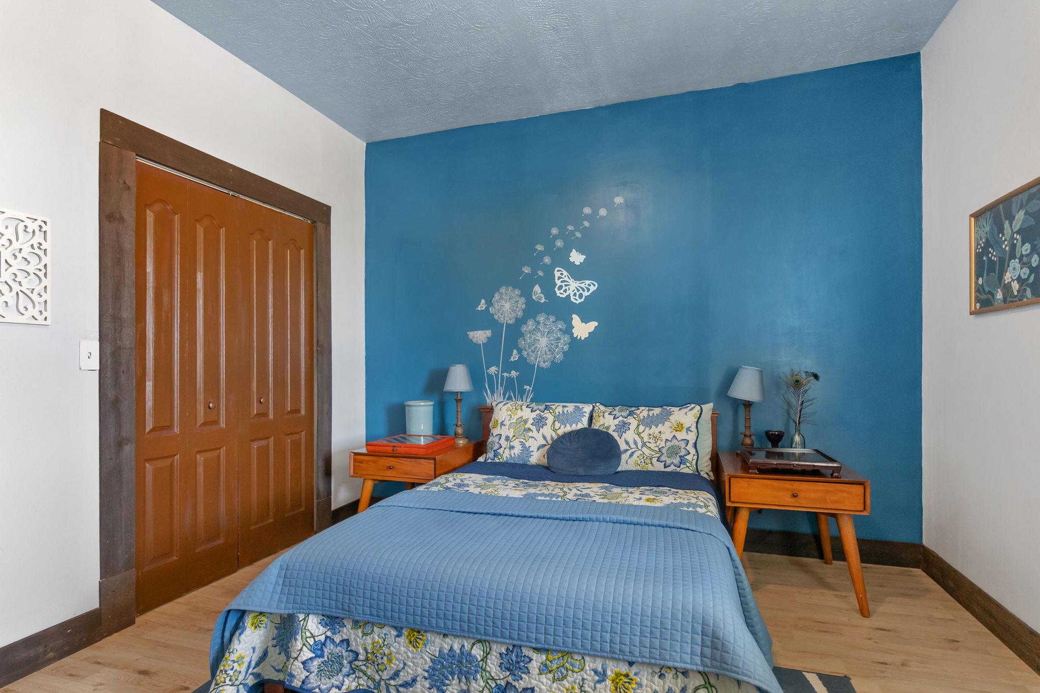 8034207 Property Photo 30