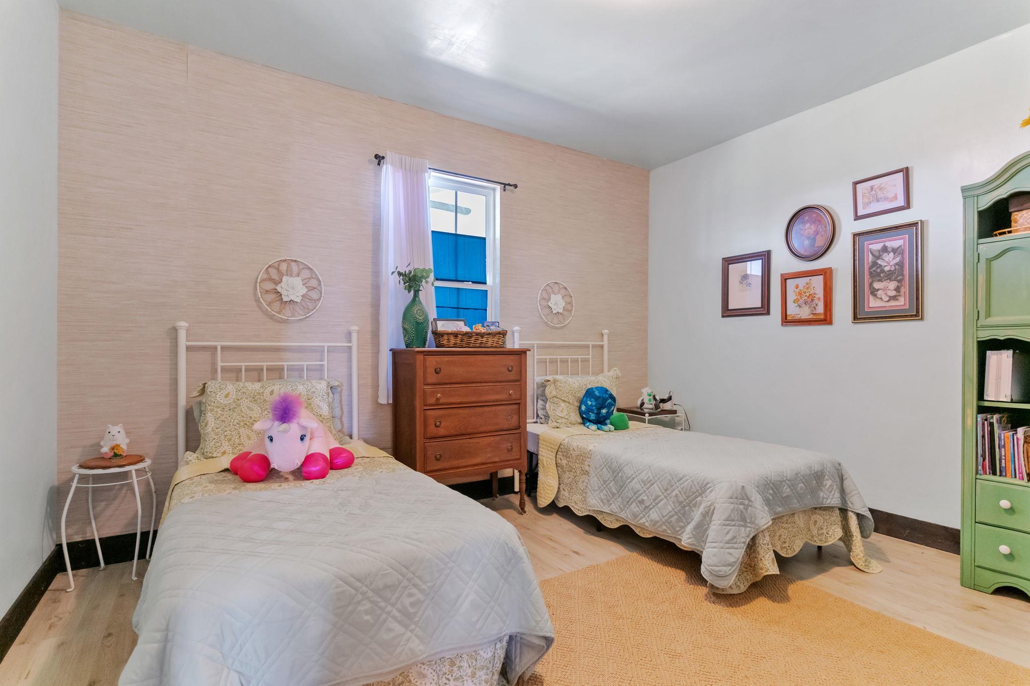 8034207 Property Photo 33