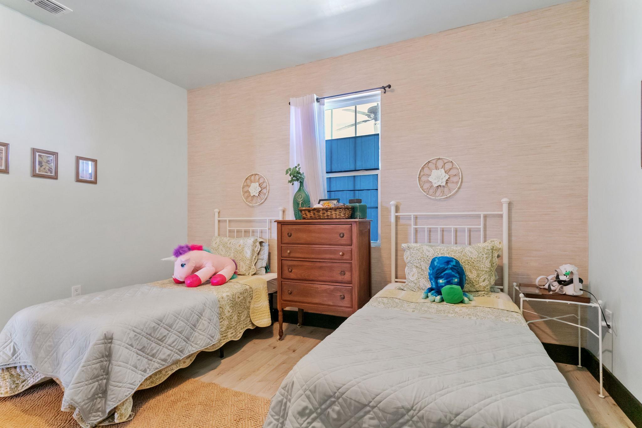 8034207 Property Photo 34