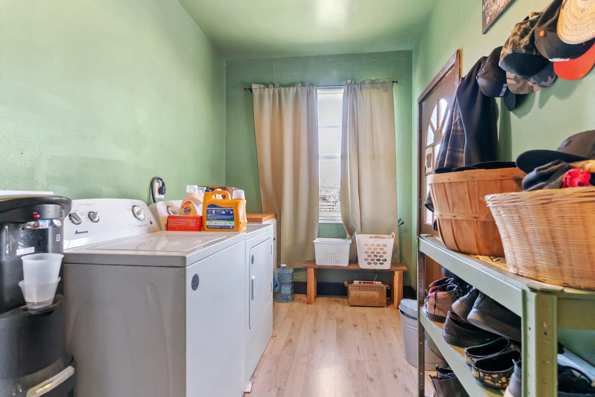 8034207 Property Photo 37