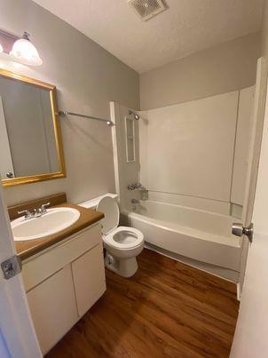 9806 Roxanna Dr #a Property Photo 6