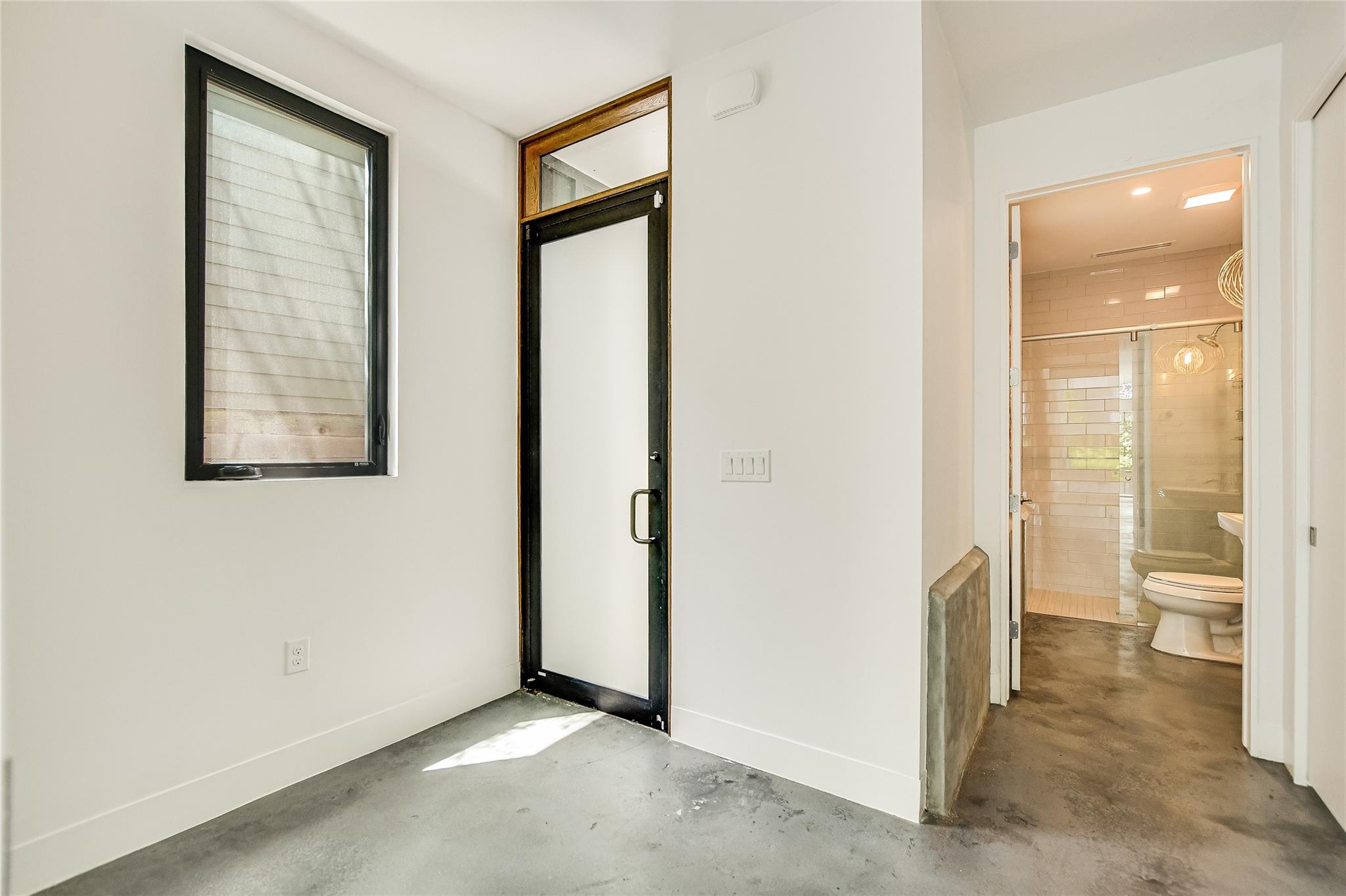 3801 Grayson Ln #b Property Photo 6