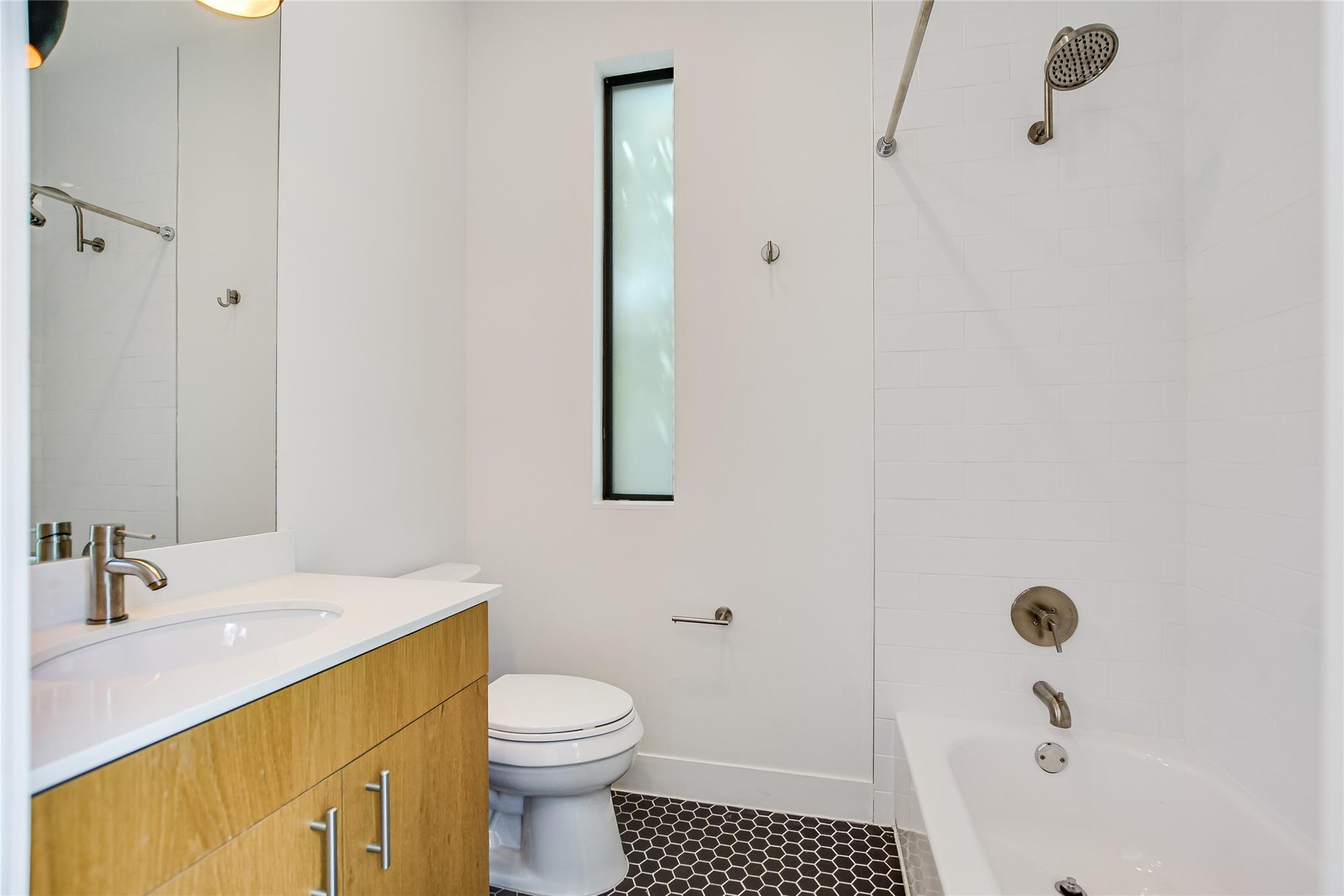 3801 Grayson Ln #b Property Photo 14
