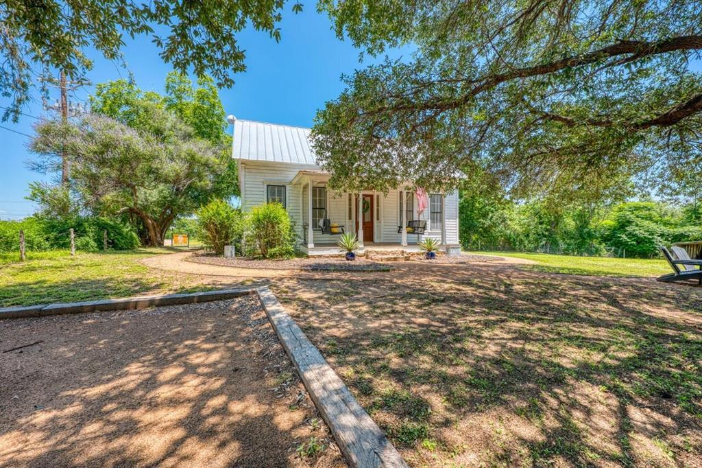 700 Bayley St Property Photo 2