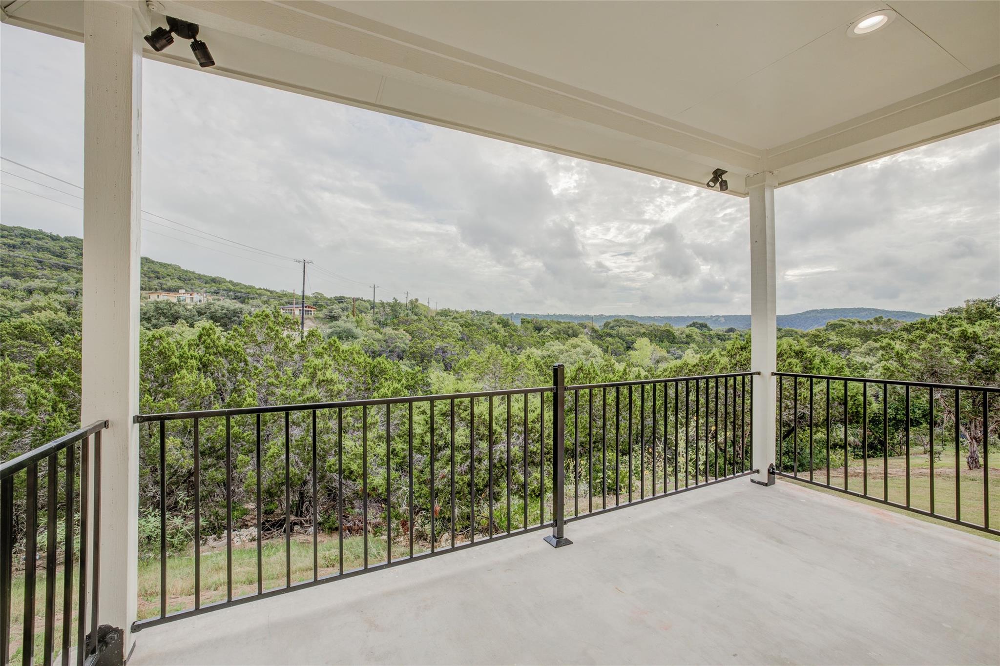 18414 Roundrock Rd Property Photo 24