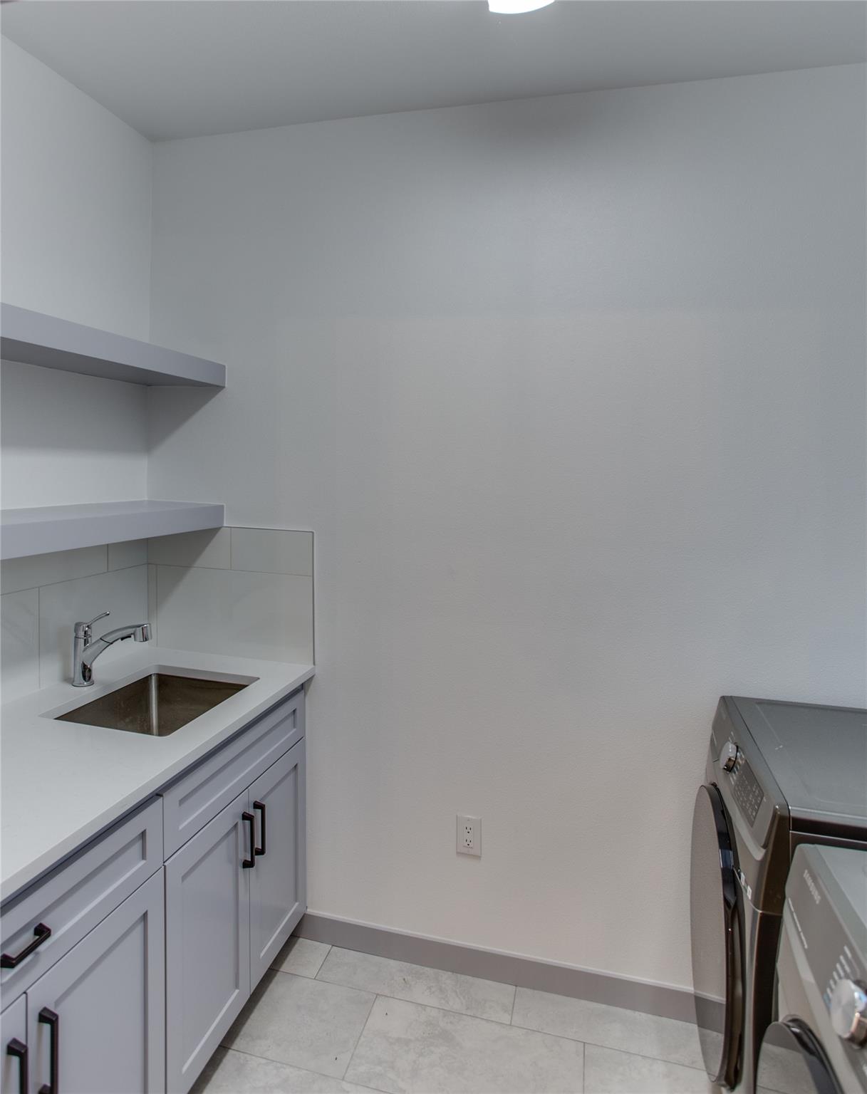 21907 Shotts Dr Property Photo 12