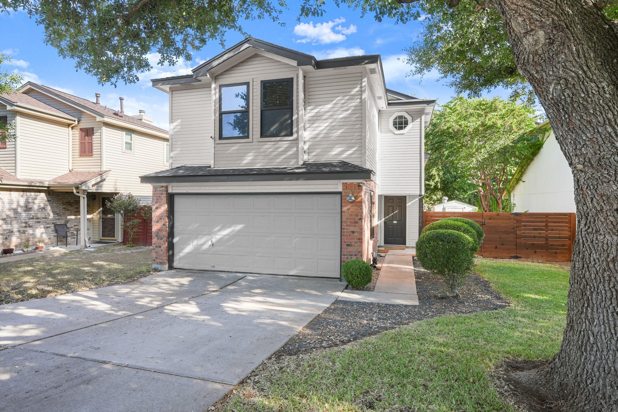 13026 Staton Dr Property Photo 1