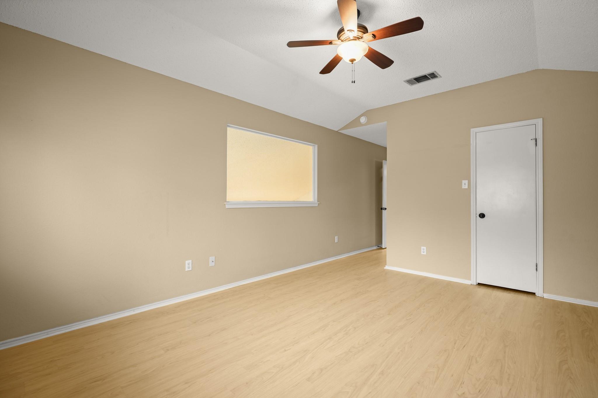 13026 Staton Dr Property Photo 10