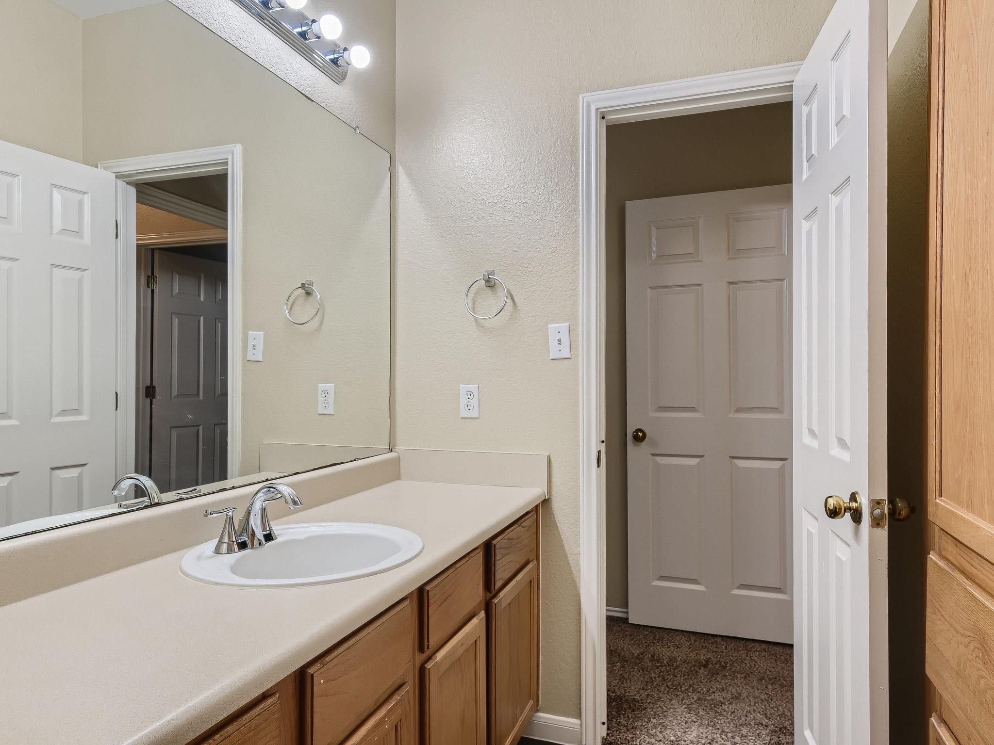 2858 Southampton Way #a Property Photo 18