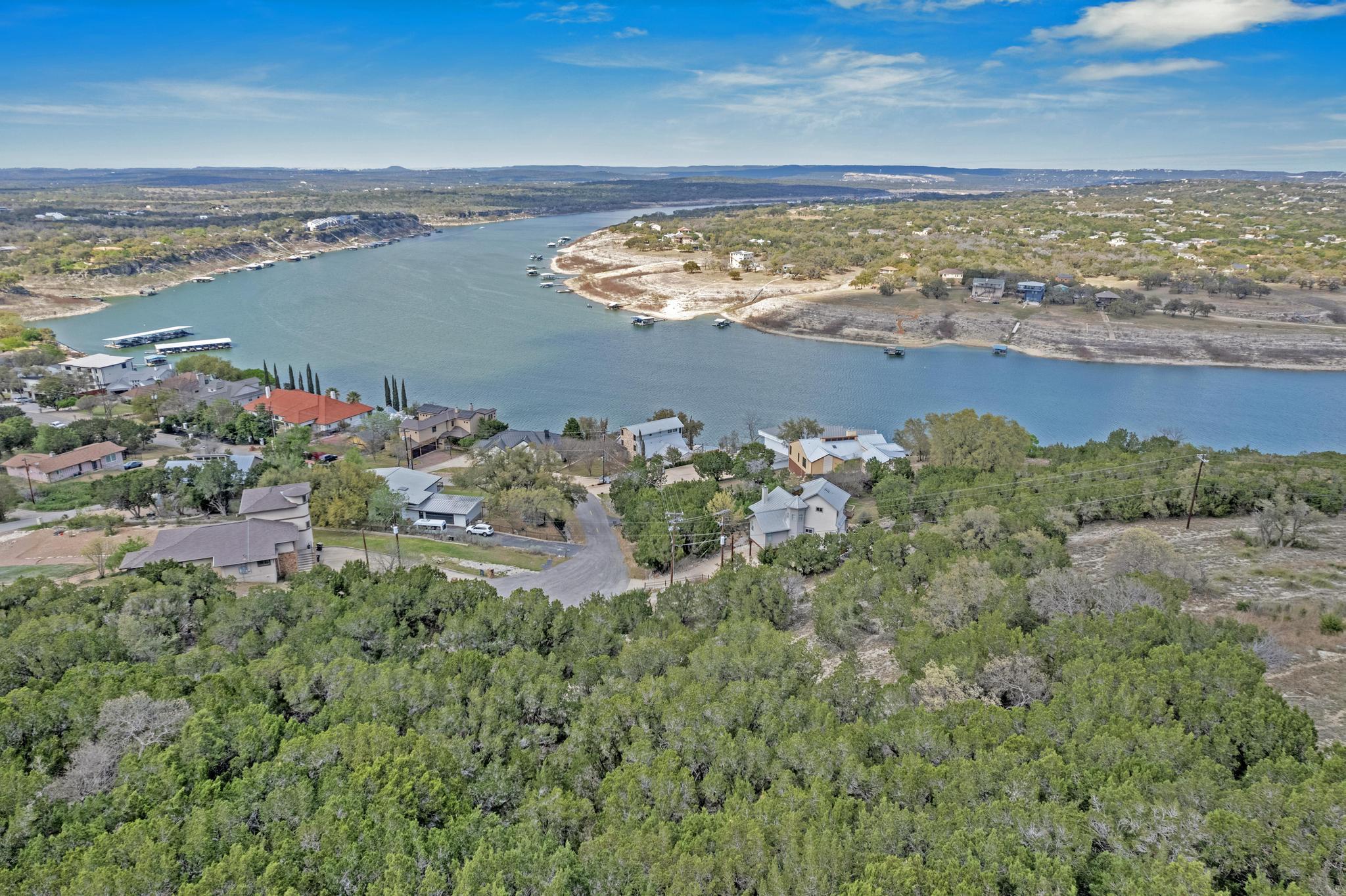 21802 Briarcliff Dr Property Photo 8