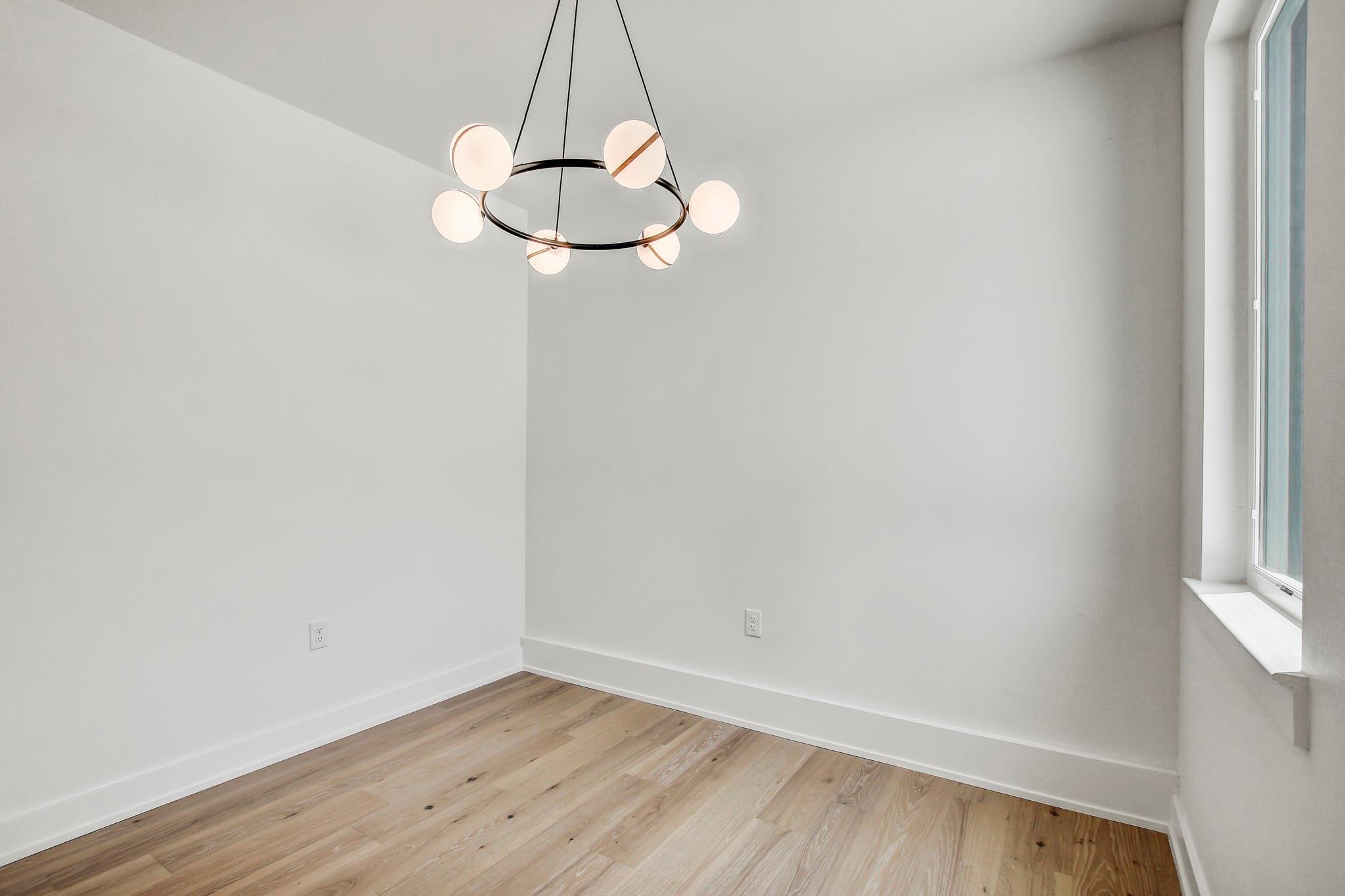 4127 E 12th St #5 Property Photo 17
