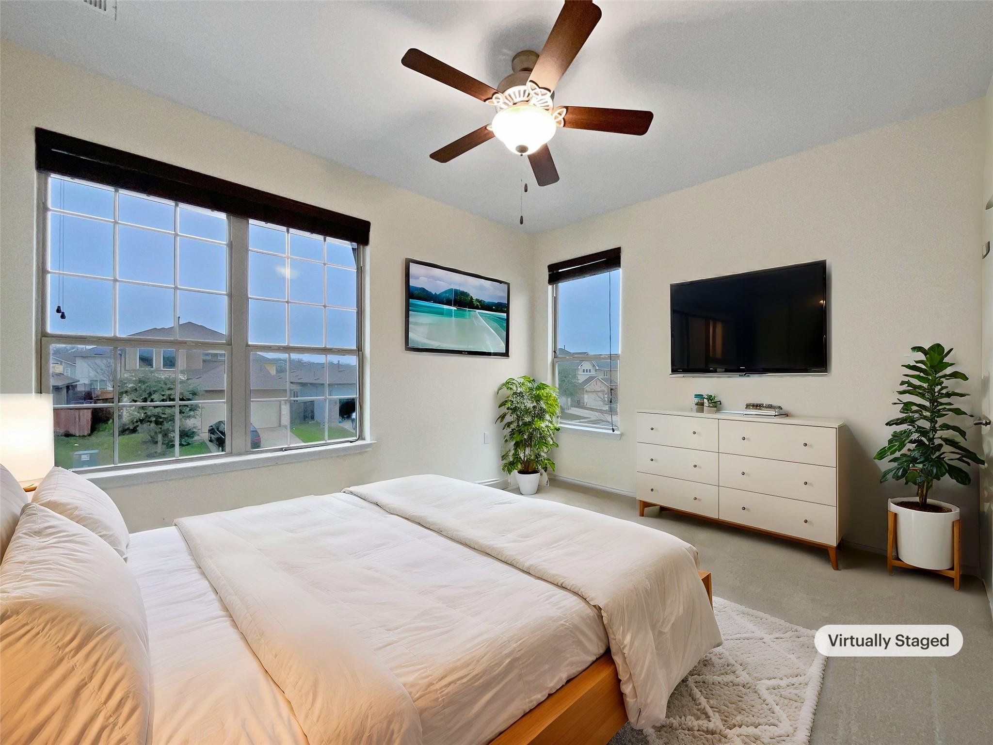 5405 Daimler Dr Property Photo 4