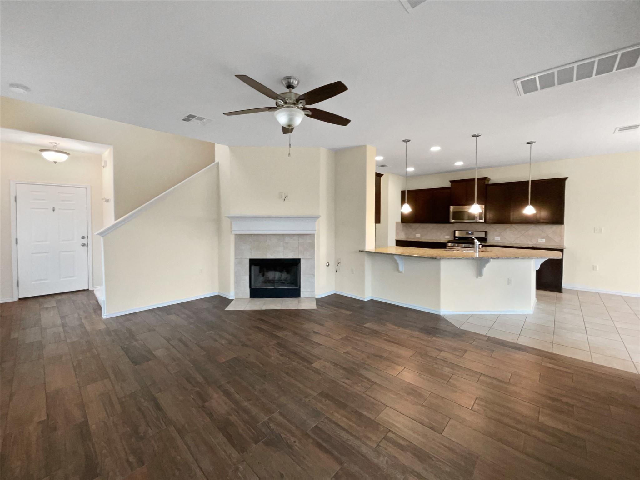 5405 Daimler Dr Property Photo 11