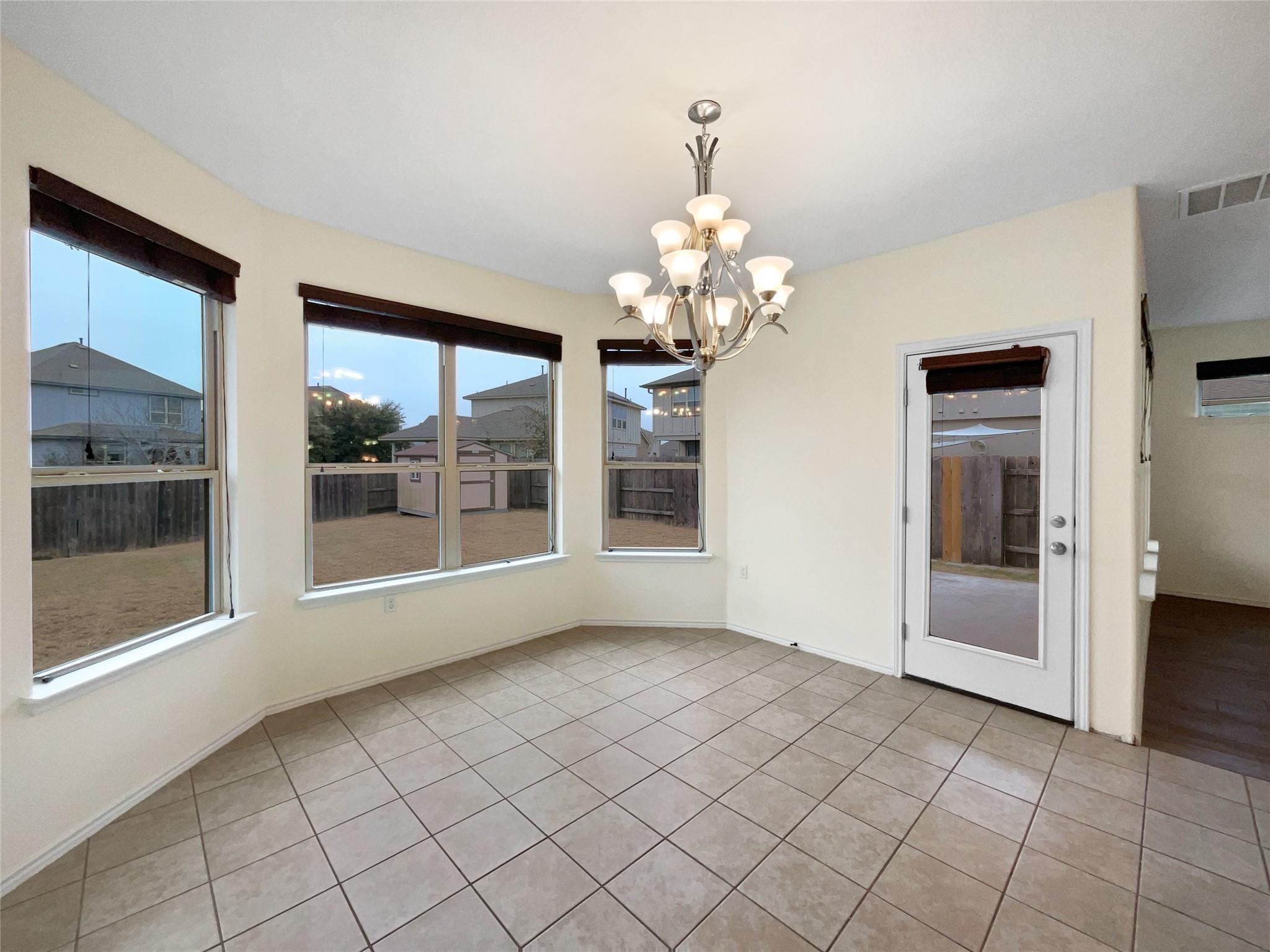 5405 Daimler Dr Property Photo 13