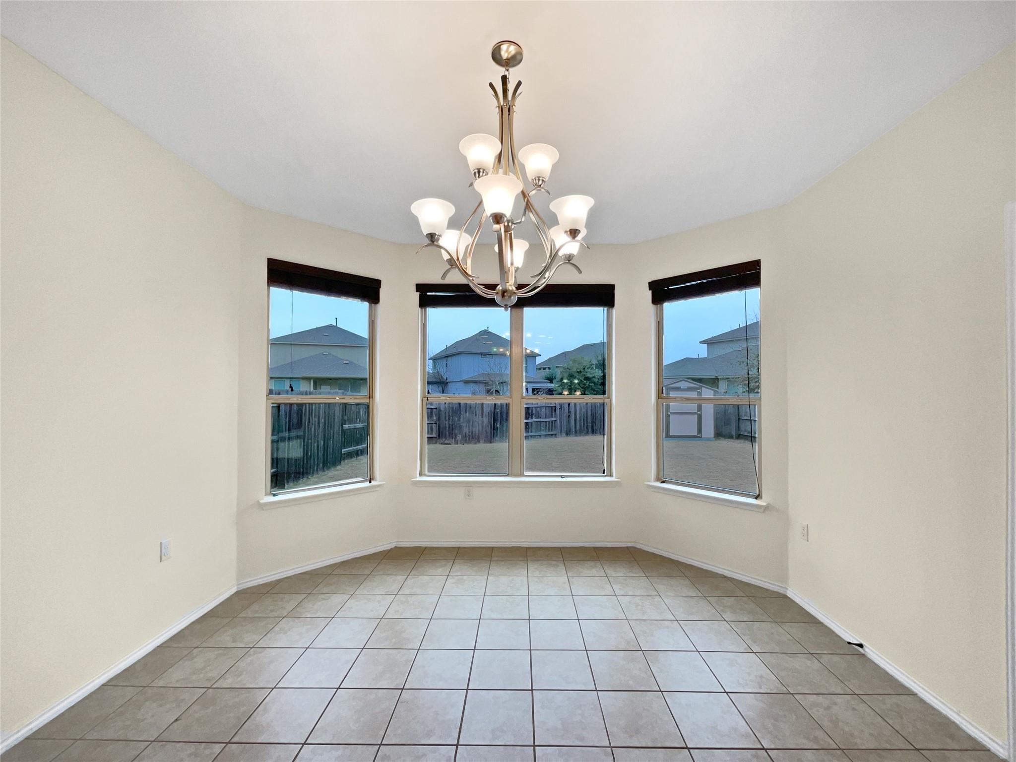5405 Daimler Dr Property Photo 14