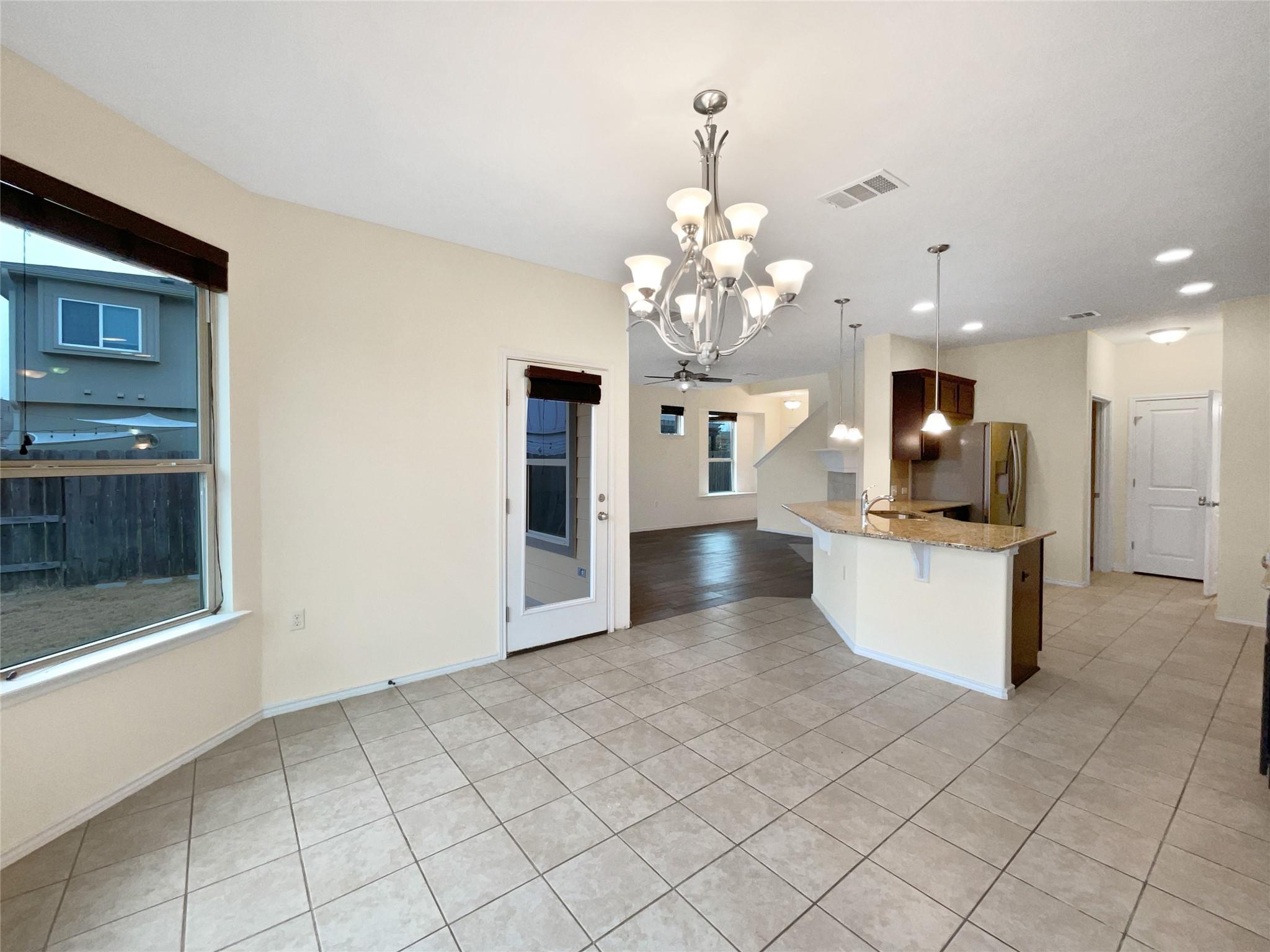 5405 Daimler Dr Property Photo 15