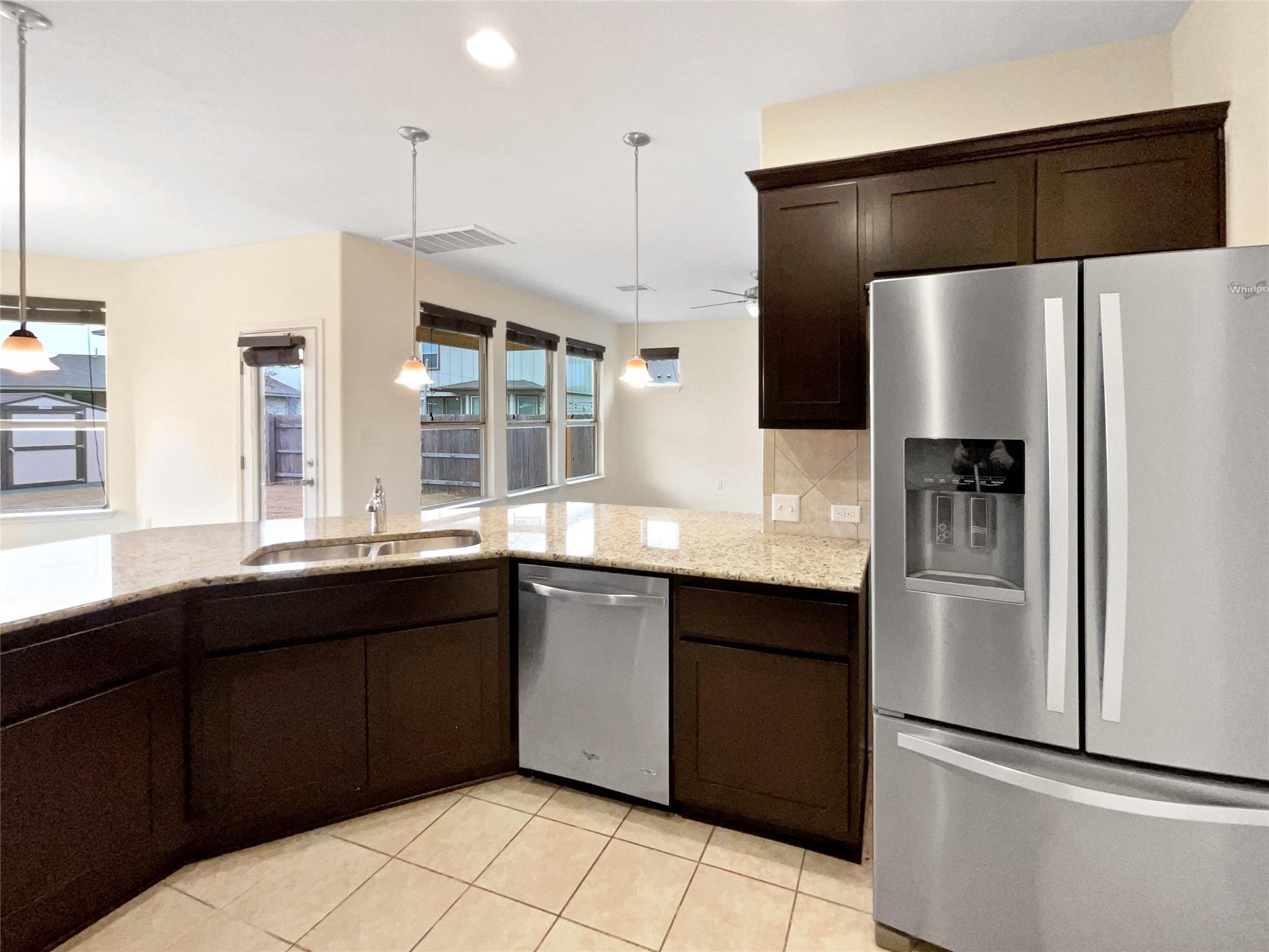 5405 Daimler Dr Property Photo 18
