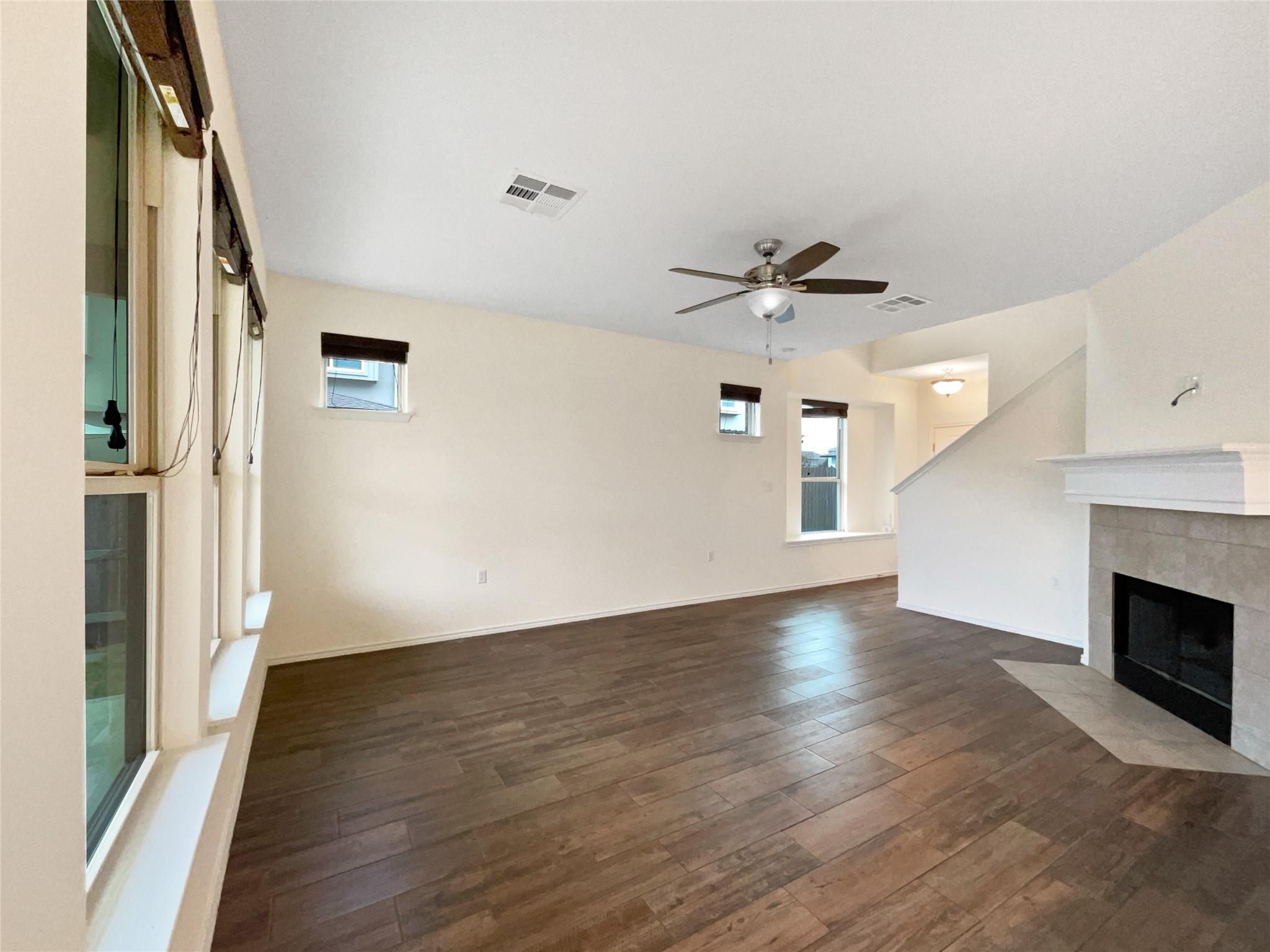 5405 Daimler Dr Property Photo 21