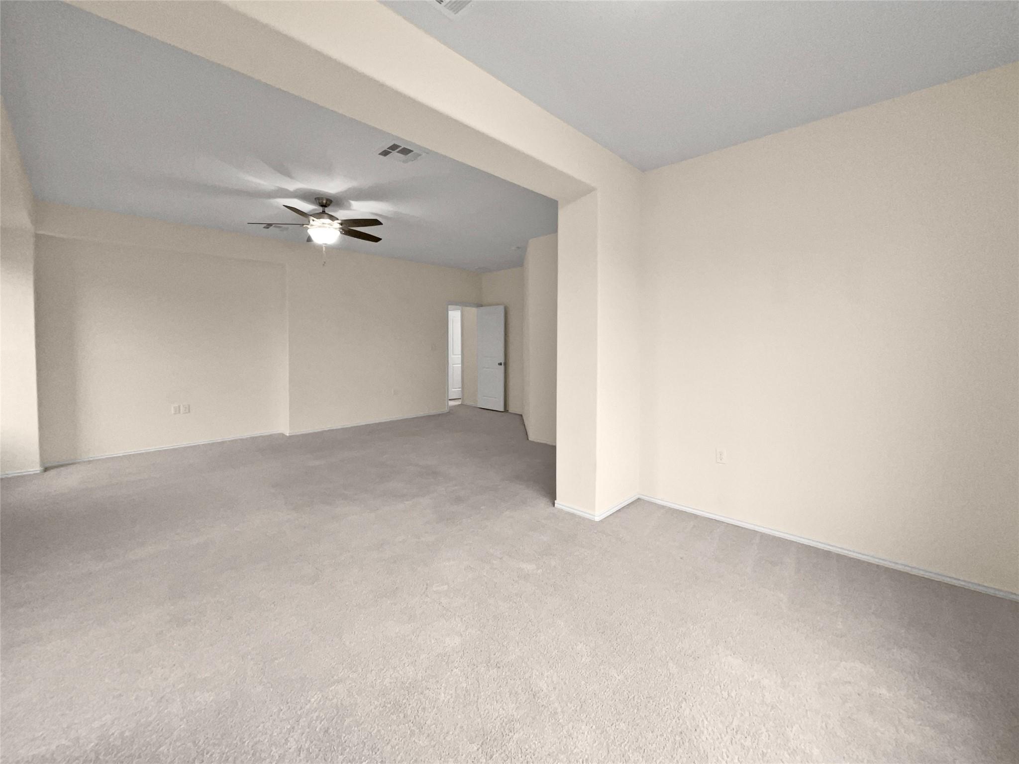 5405 Daimler Dr Property Photo 30