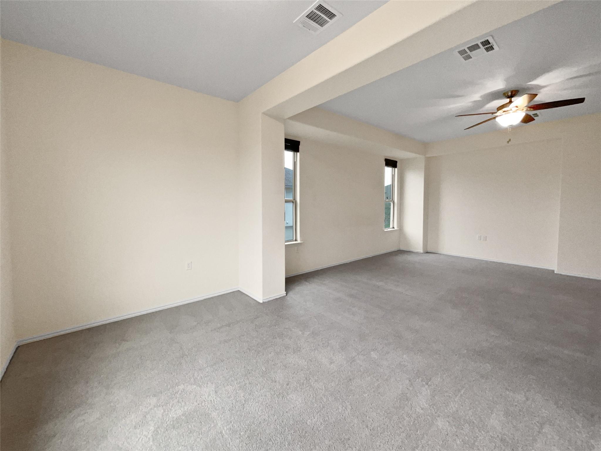 5405 Daimler Dr Property Photo 31