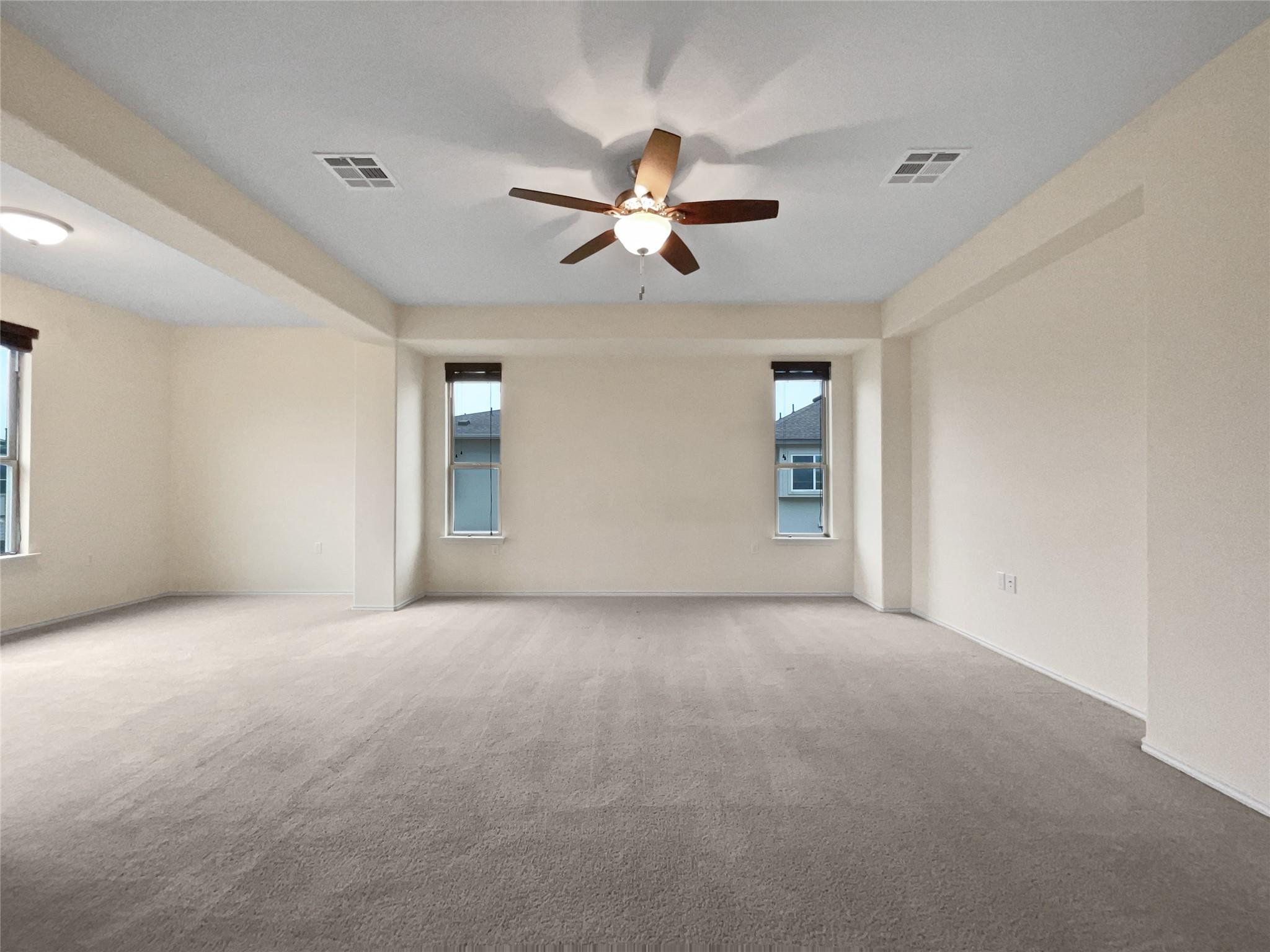 5405 Daimler Dr Property Photo 38