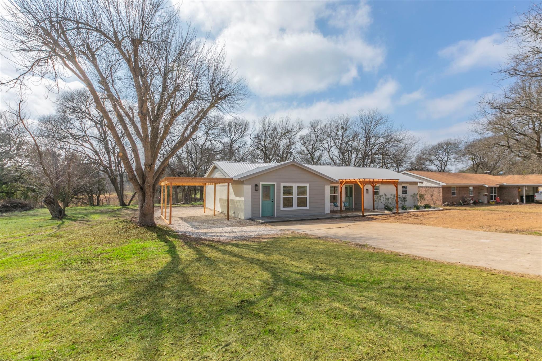 8041912 Property Photo 1