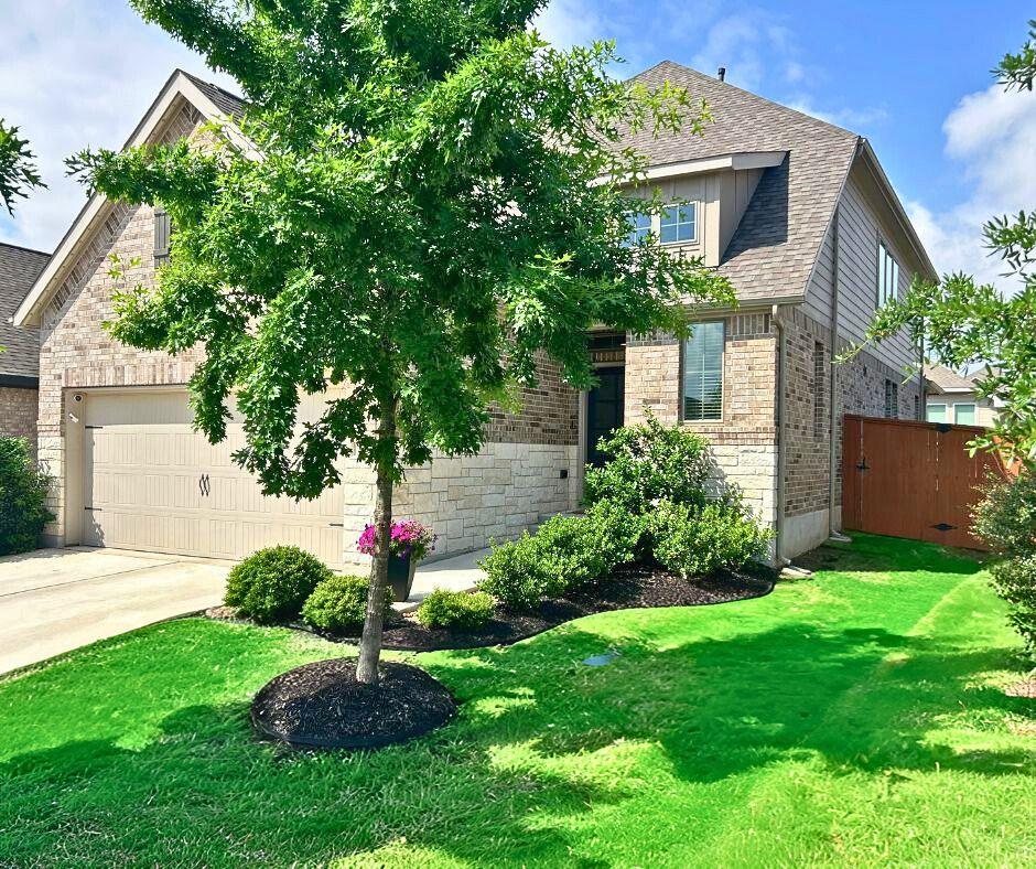 225 Rosebush Dr Property Photo
