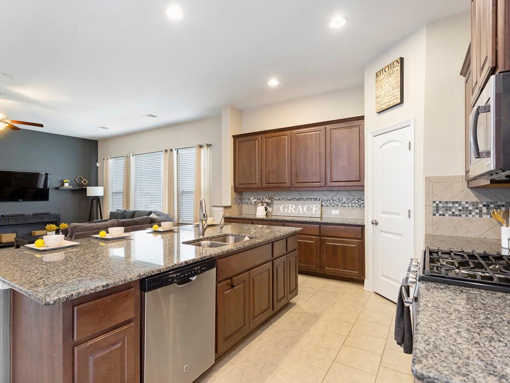 3720 Lunet Ring Way Property Photo 15