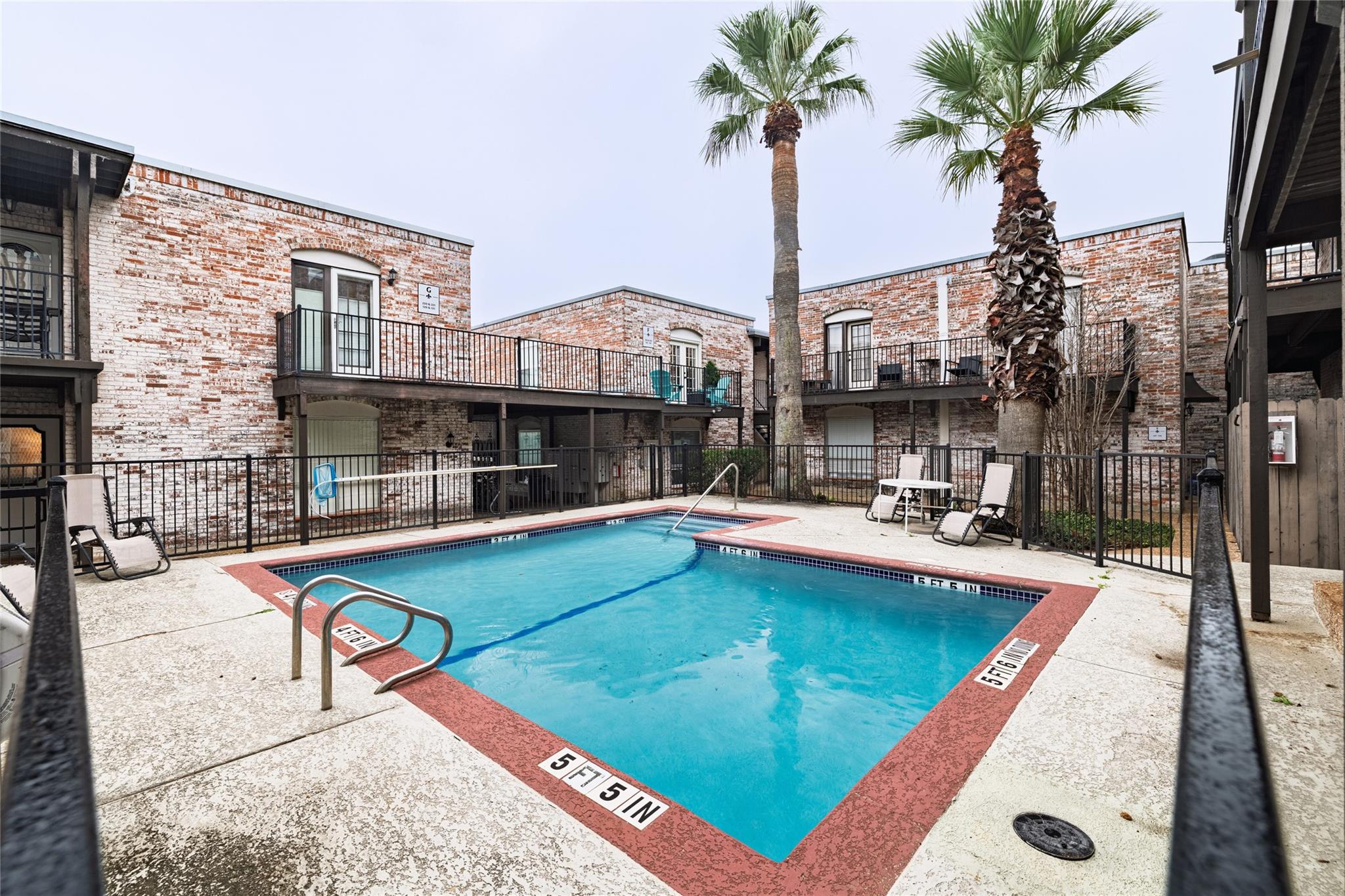 6501 E Hill Dr 102 Property Photo 15